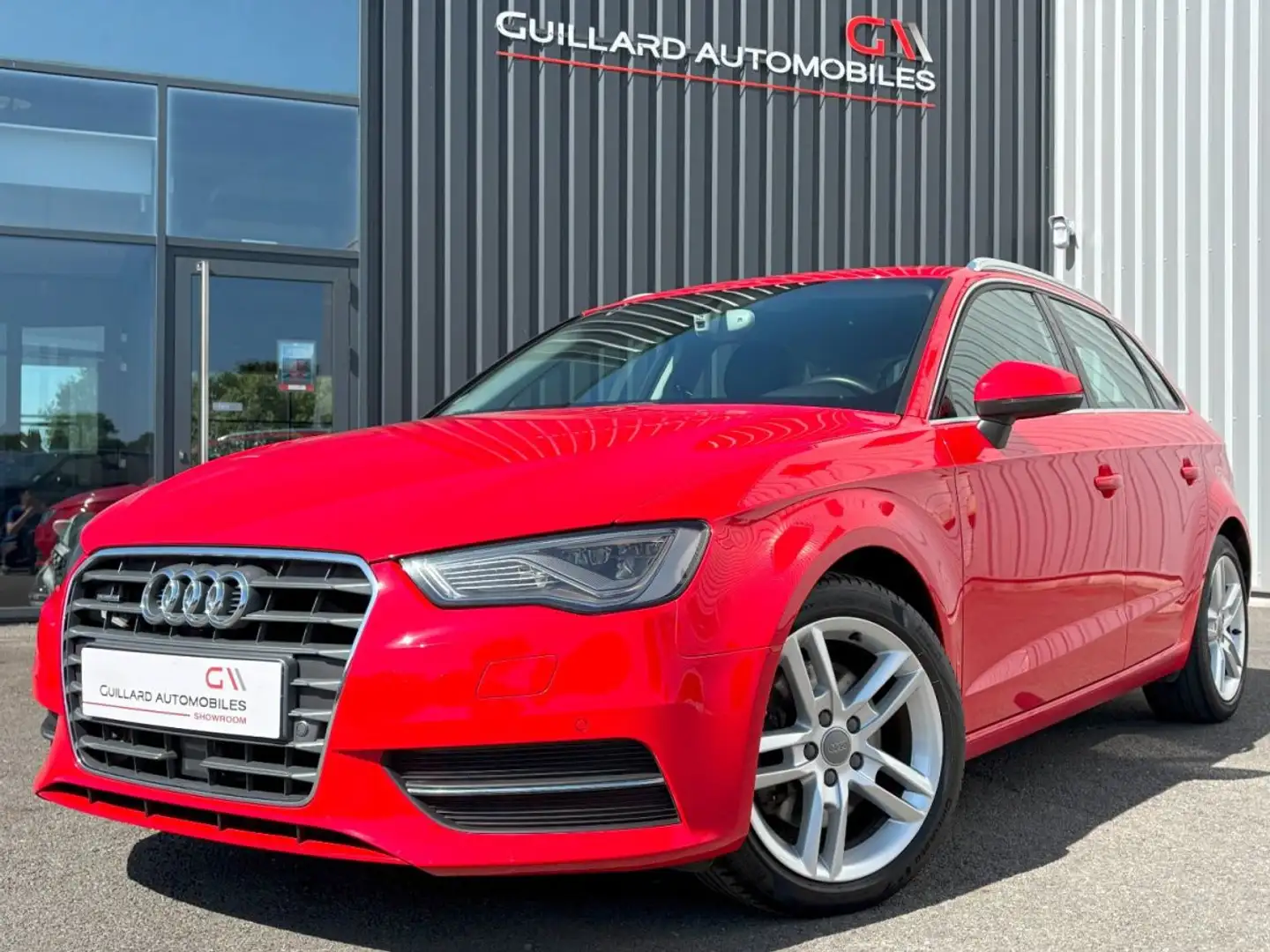 Audi A3 2.0 TDI 184ch QUATTRO AMBITION LUXE S-TRONIC 6 Rouge - 1