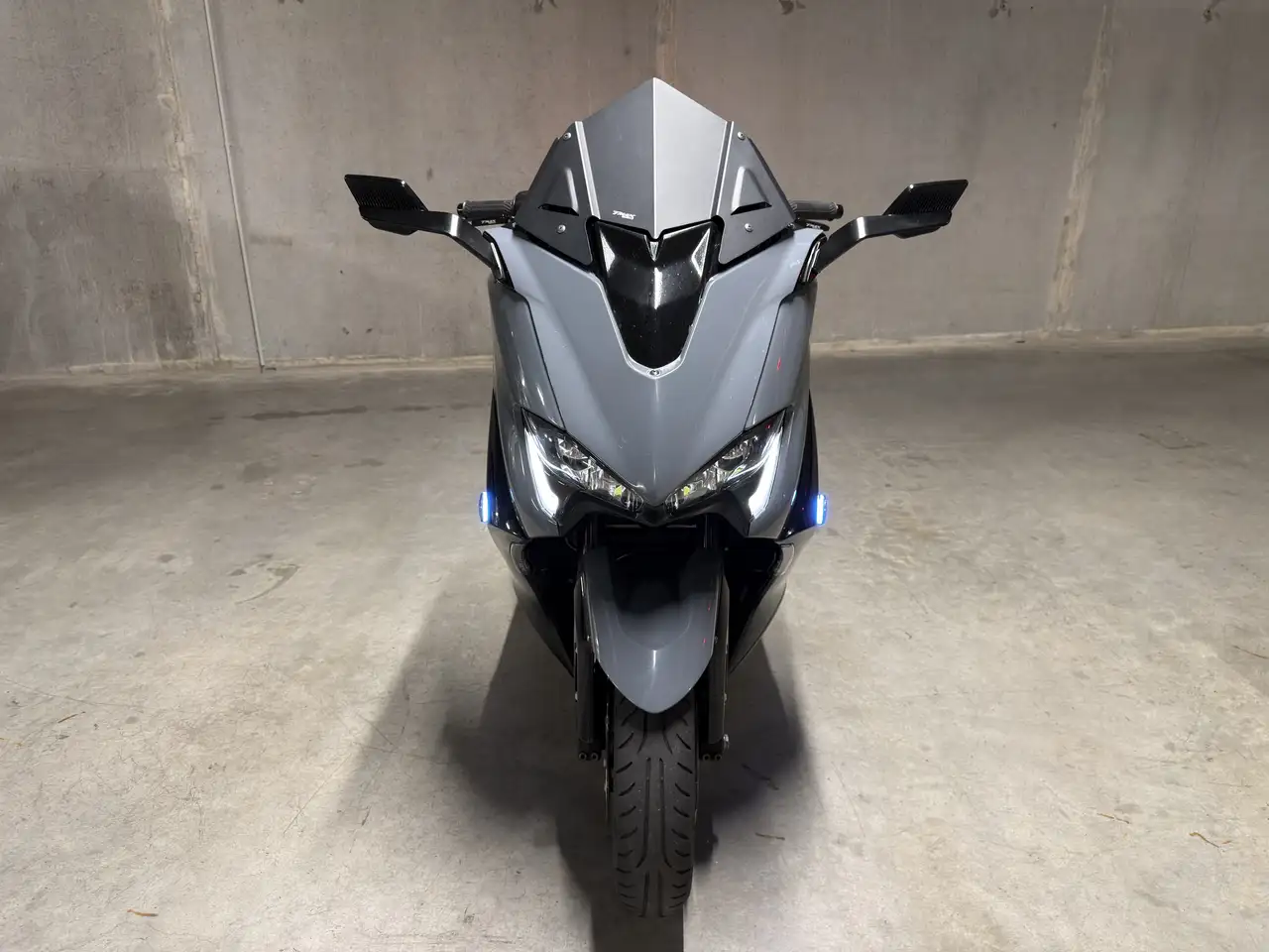 Yamaha Tmax 560