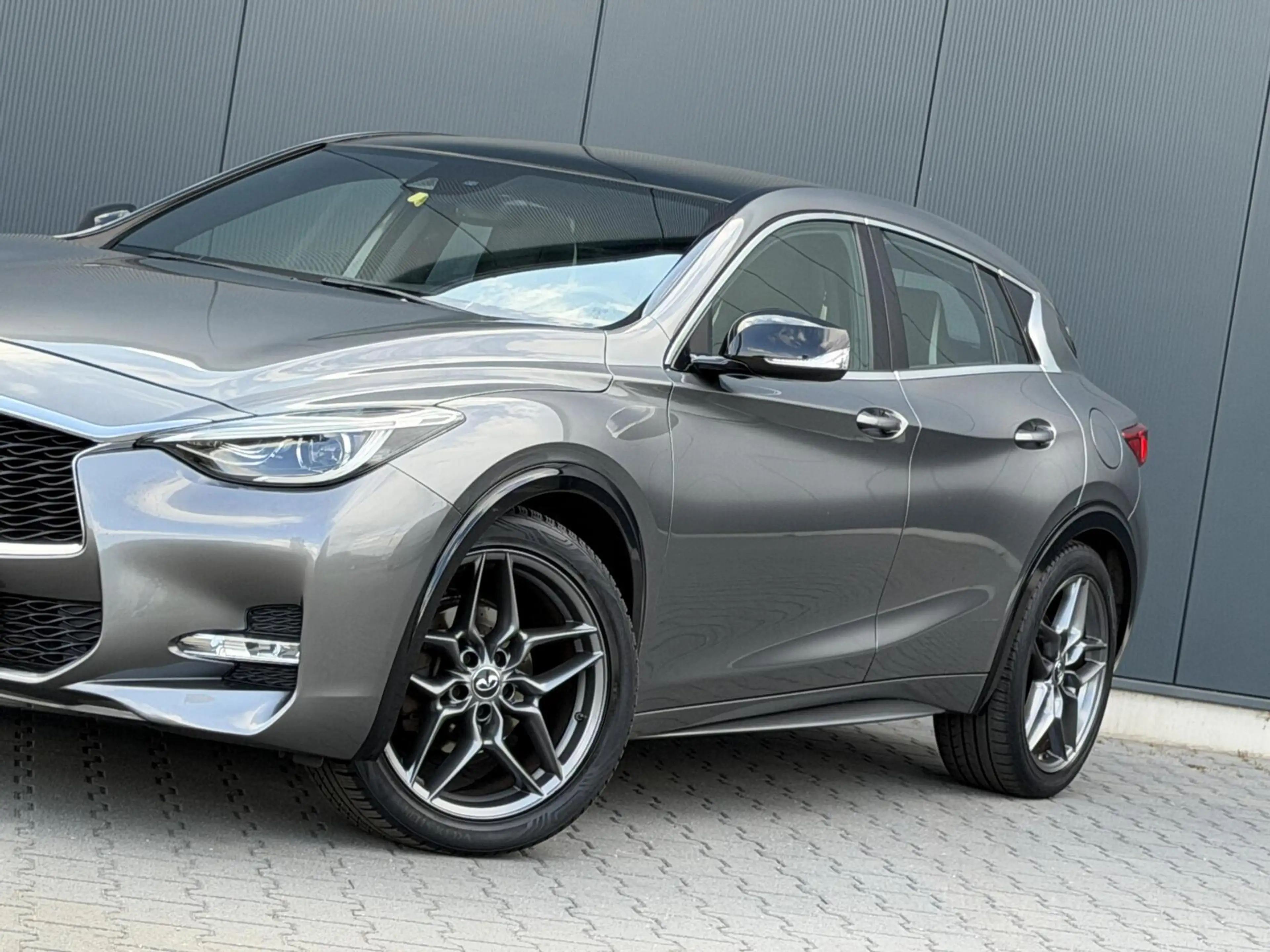 Infiniti Q30 S 1.6 Sport 2e Eig - Pano - Led - Bosé - Alcantara — photo 6
