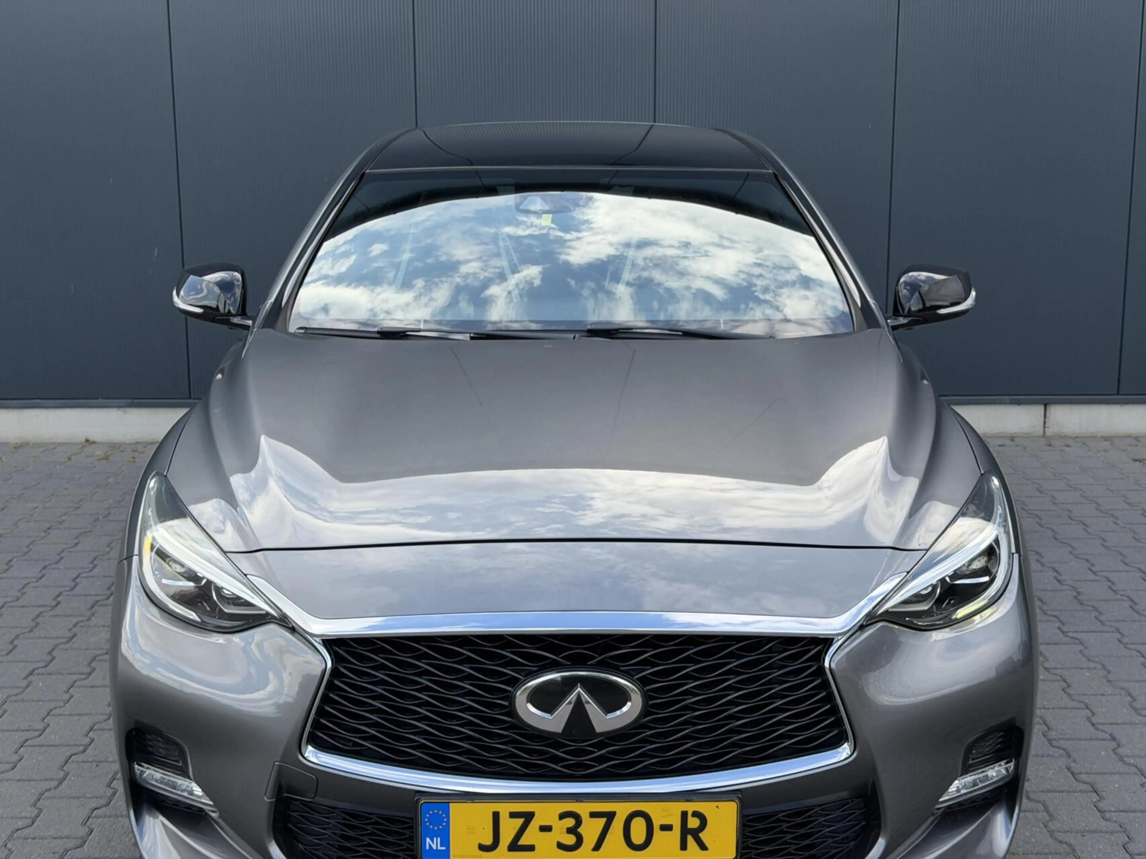 Infiniti Q30 S 1.6 Sport 2e Eig - Pano - Led - Bosé - Alcantara — photo 14