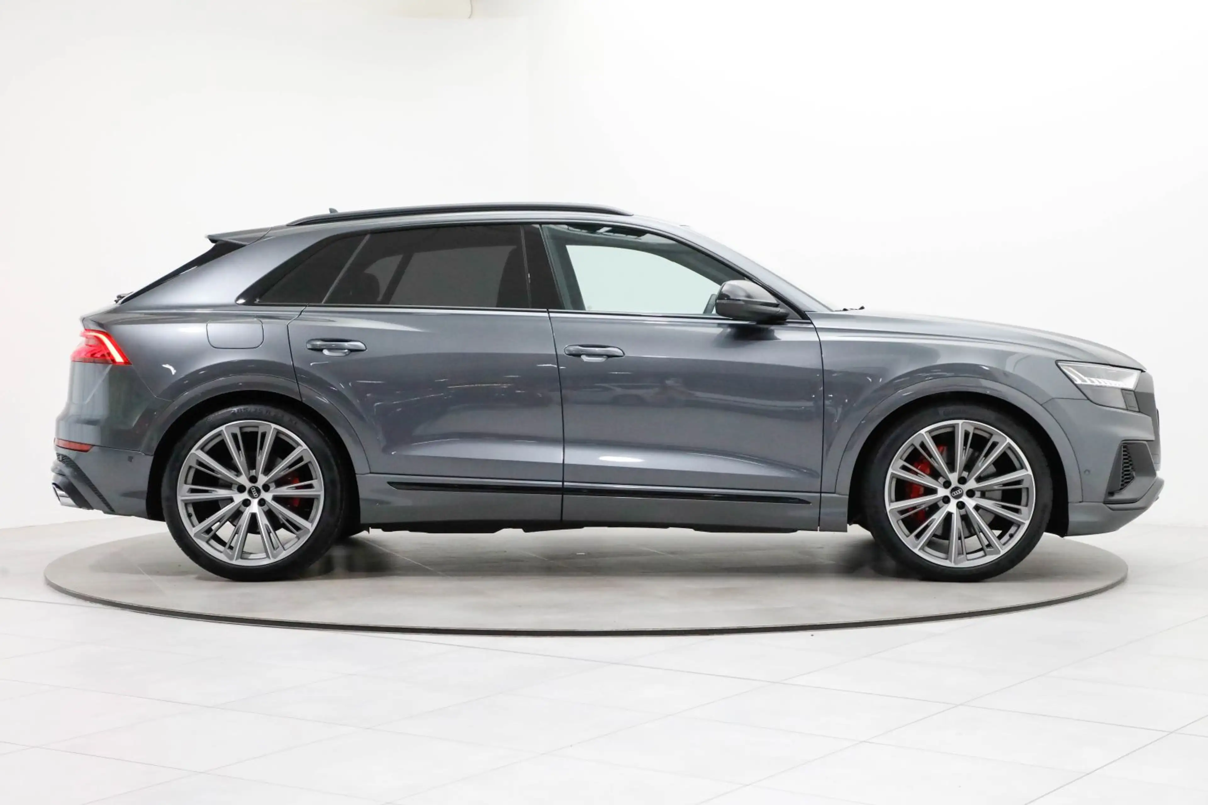 Audi SQ8 TFSI tiptronic Pano AHK B&O 4xSHZ Matrix Kam — photo 9