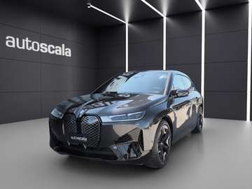 xDrive40 Pacchetto Sportivo