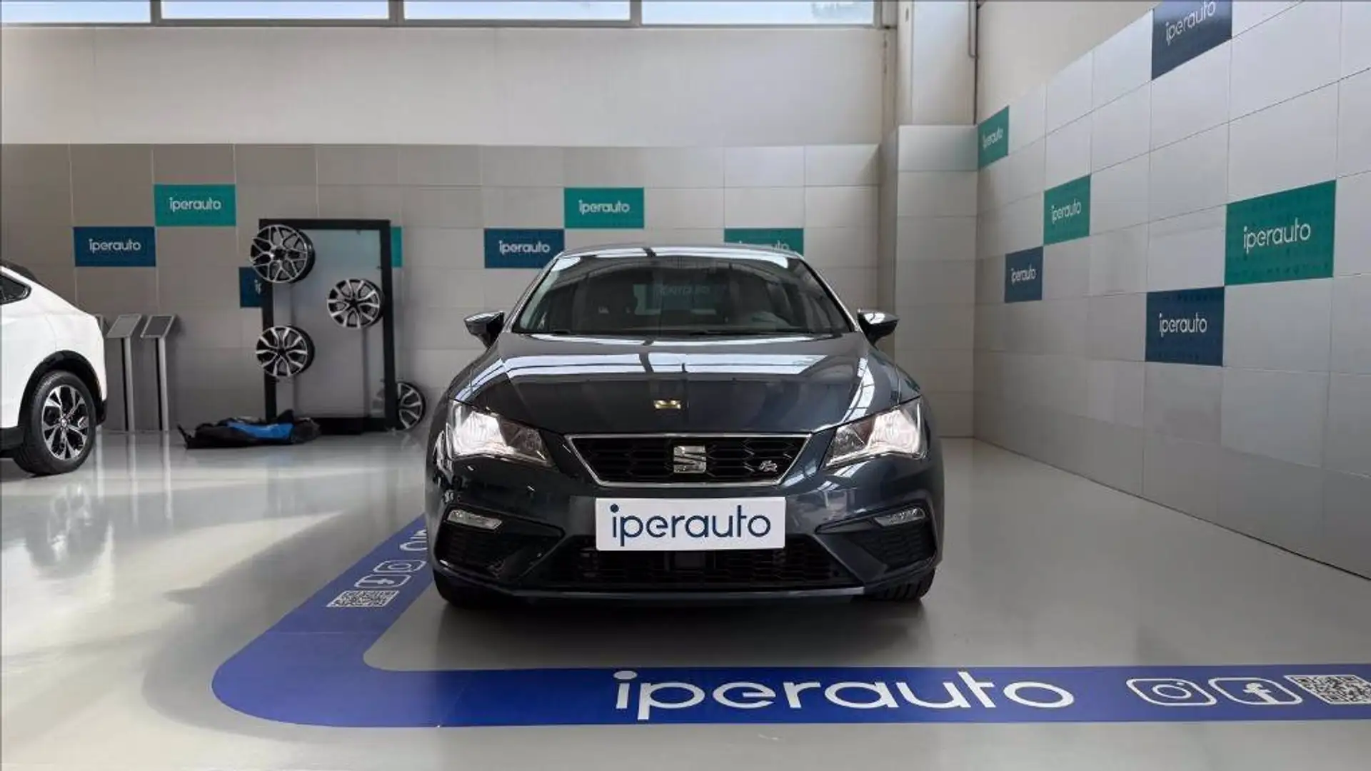 SEAT Leon 1.5 tgi fr 130cv dsg Blu/Azzurro - 2