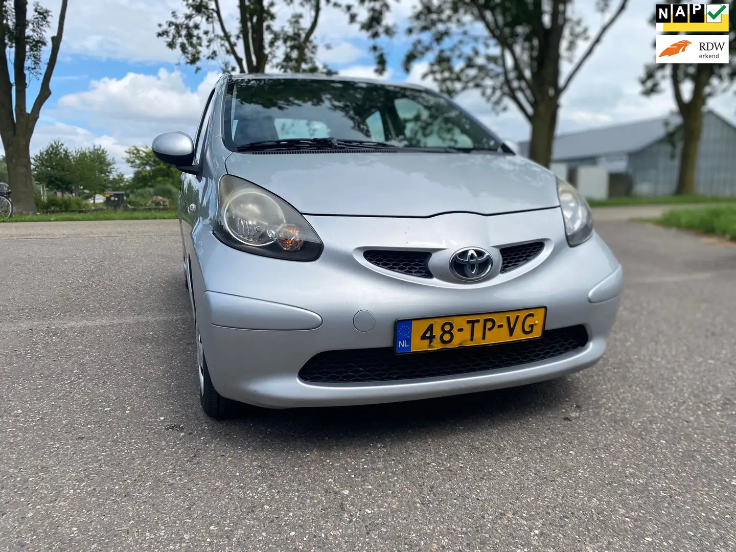 Toyota Aygo 1.0-12V + ELEKTRISCHE RAMEN NETTE AUTO Grijs - 1