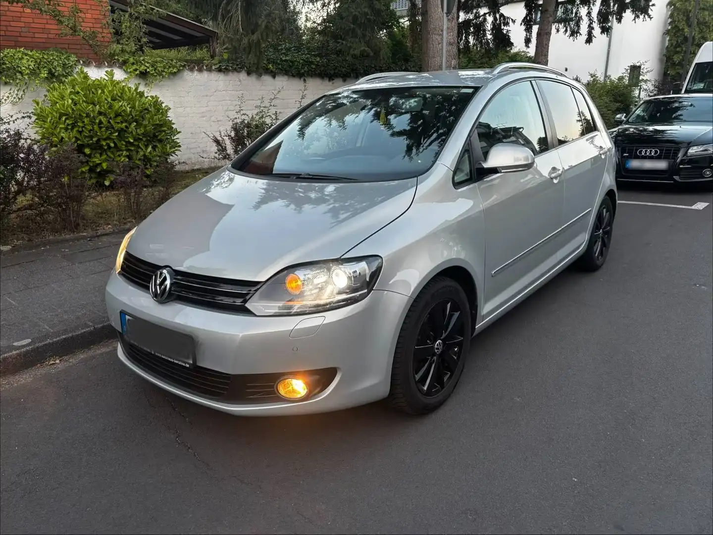 Volkswagen Golf Plus Golf Plus 1.6TDI Advance BMT DSG Advance Plateado - 1