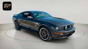 GT V8 4.6 305 CH