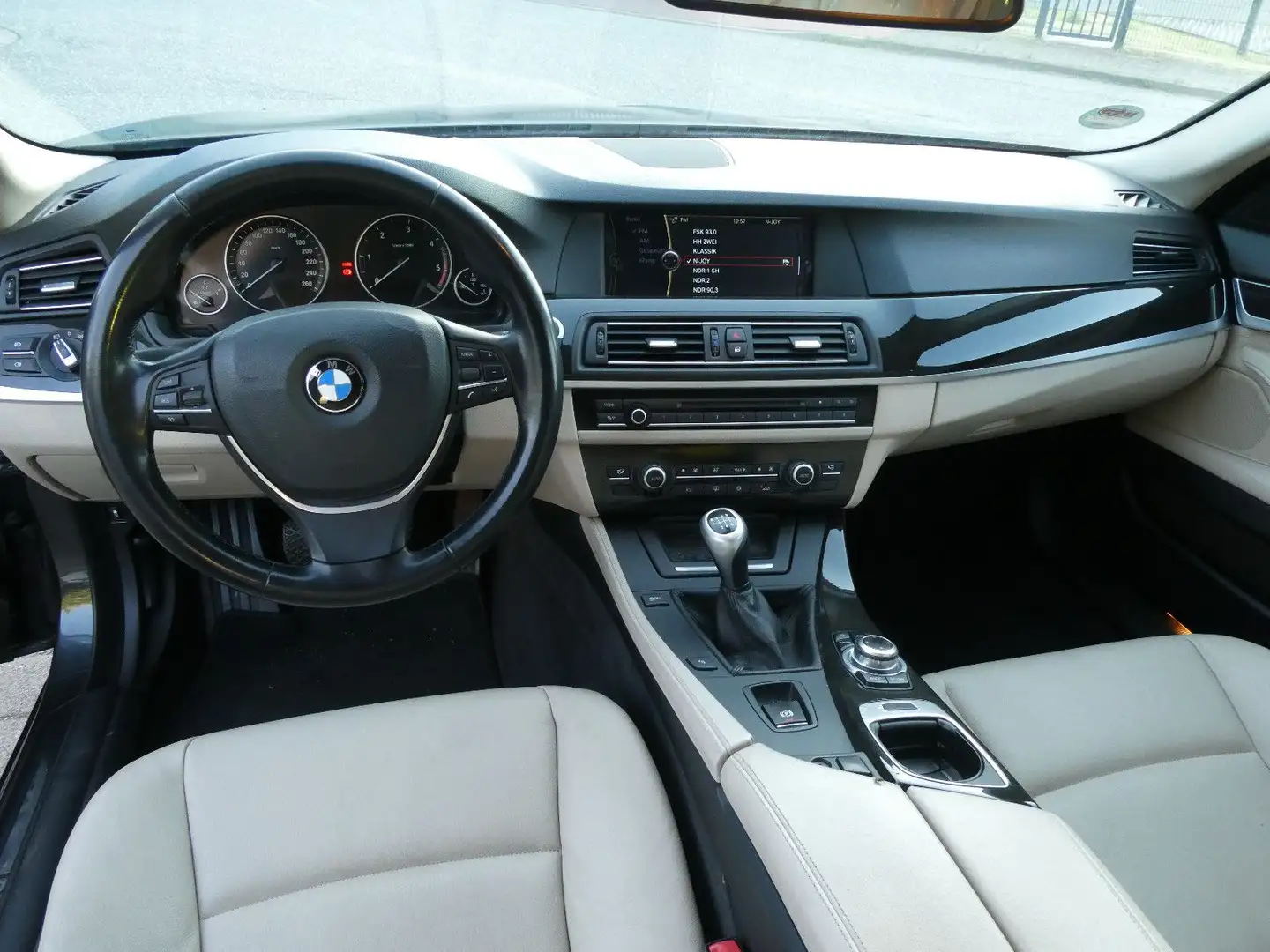 BMW 520 d Lim . Leder Gris - 2