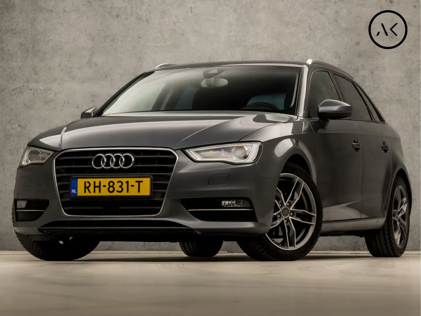 Audi A3 Sportback 1.4 TFSI Sport Automaat (SCHERM, ADAPTIV Gris - 1