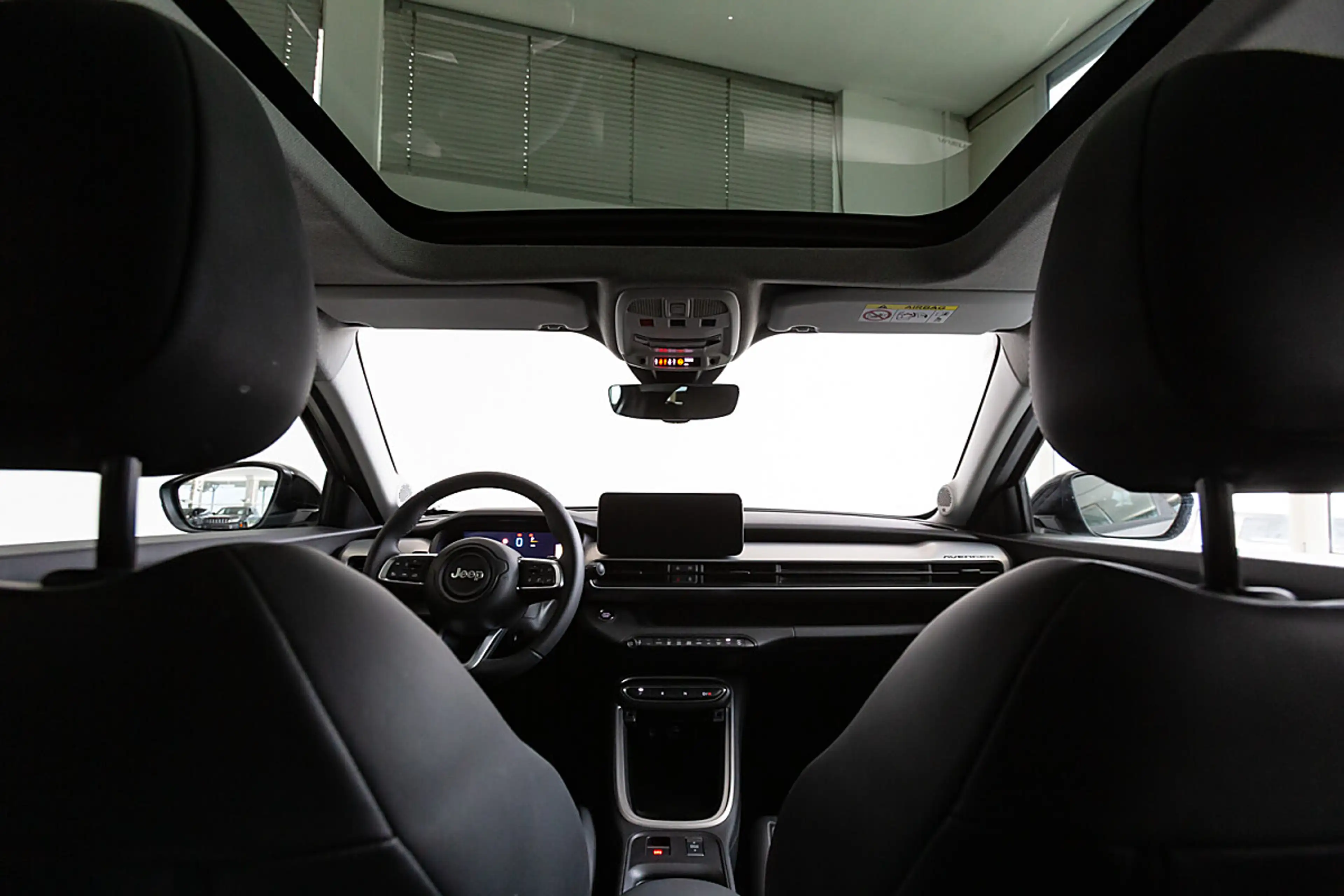 Jeep Avenger 1.2 Mild-Hybrid Summit Mild-Hybrid — photo 7