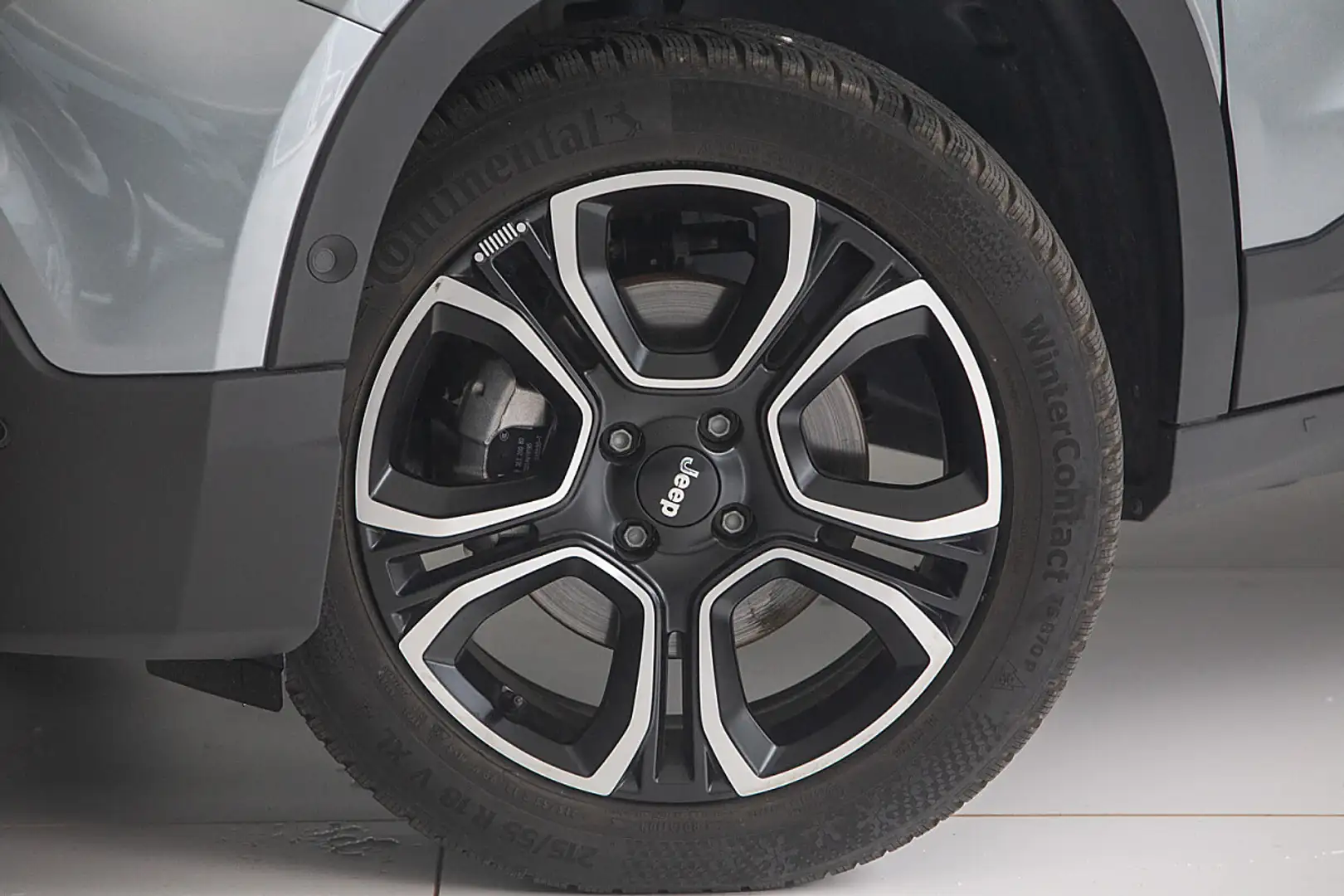 Jeep Avenger 1.2 Mild-Hybrid Summit Mild-Hybrid Grau - 2