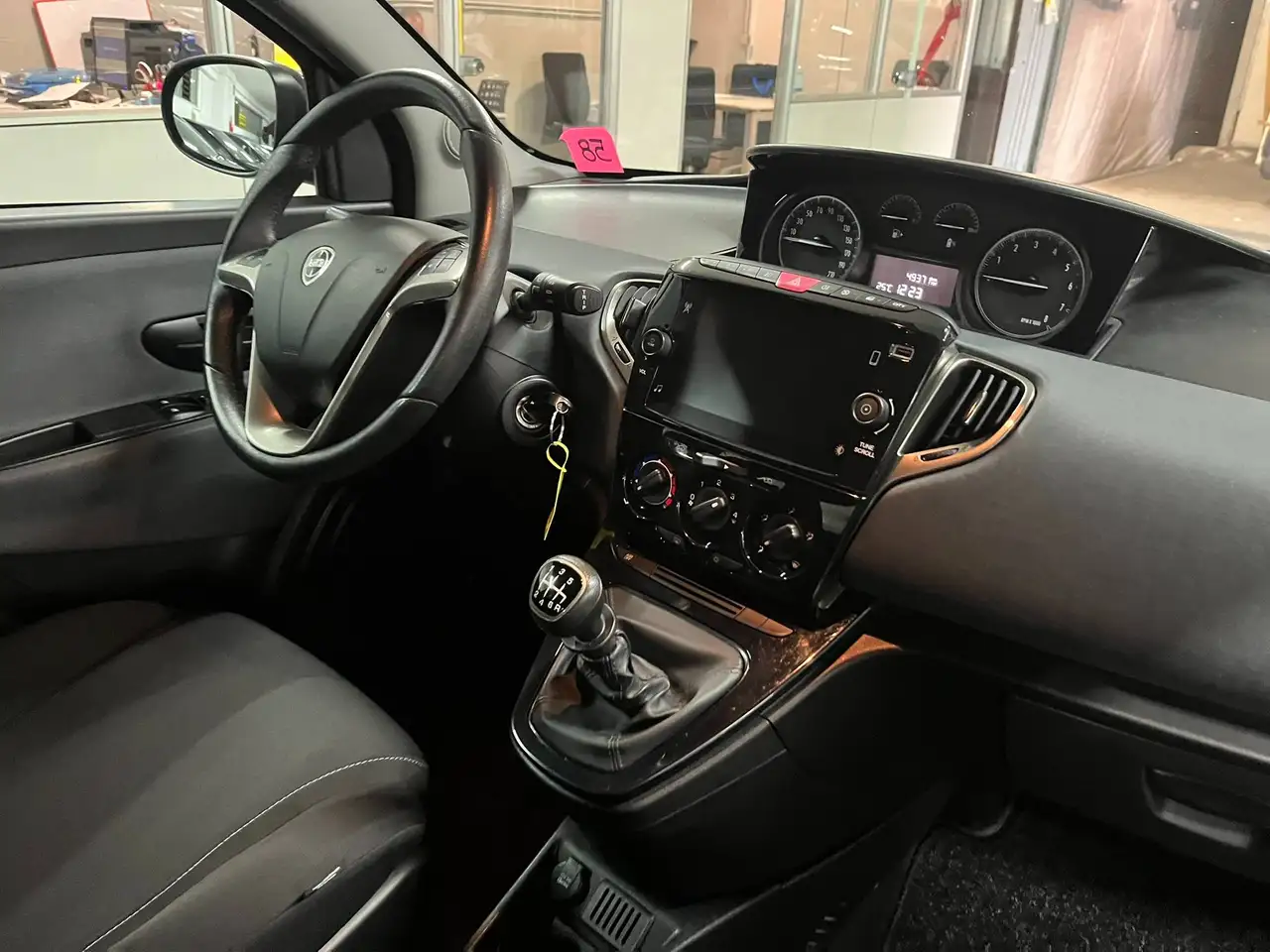 Lancia Ypsilon 2022 — фото 7