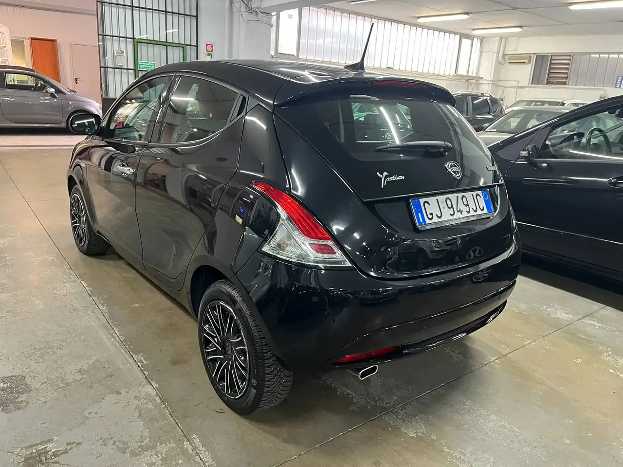 Lancia Ypsilon 2022 — фото 12