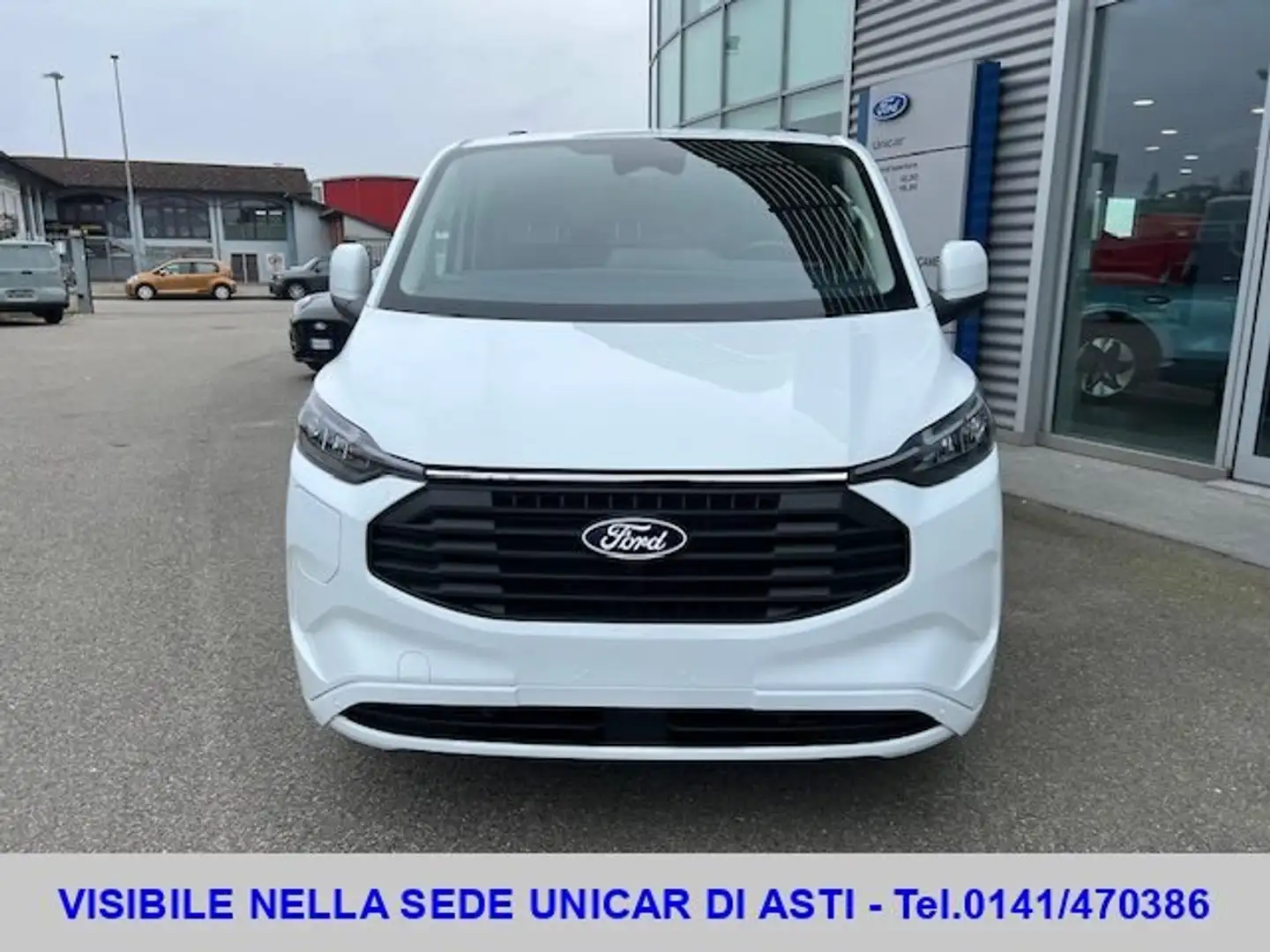 Ford Tourneo Custom 320 2.5 Duratec PHEV 233CV PC Furgone Titanium Bianco - 2