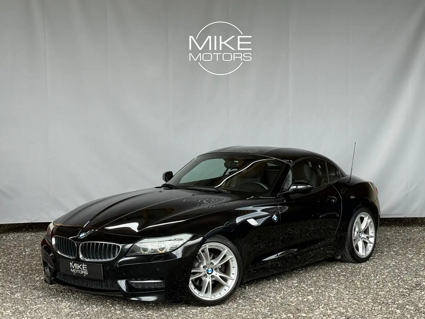 BMW Z4 sDrive 23i Schwarz - 2