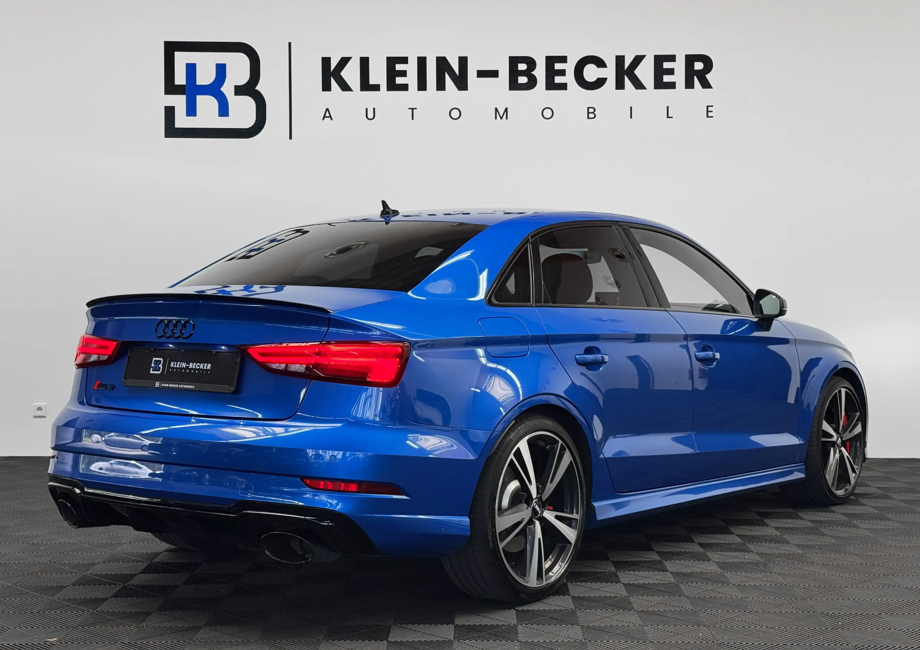 Audi RS3 Limousine q. *Virtual*Keyless*Schwarz-Optik* — photo 12
