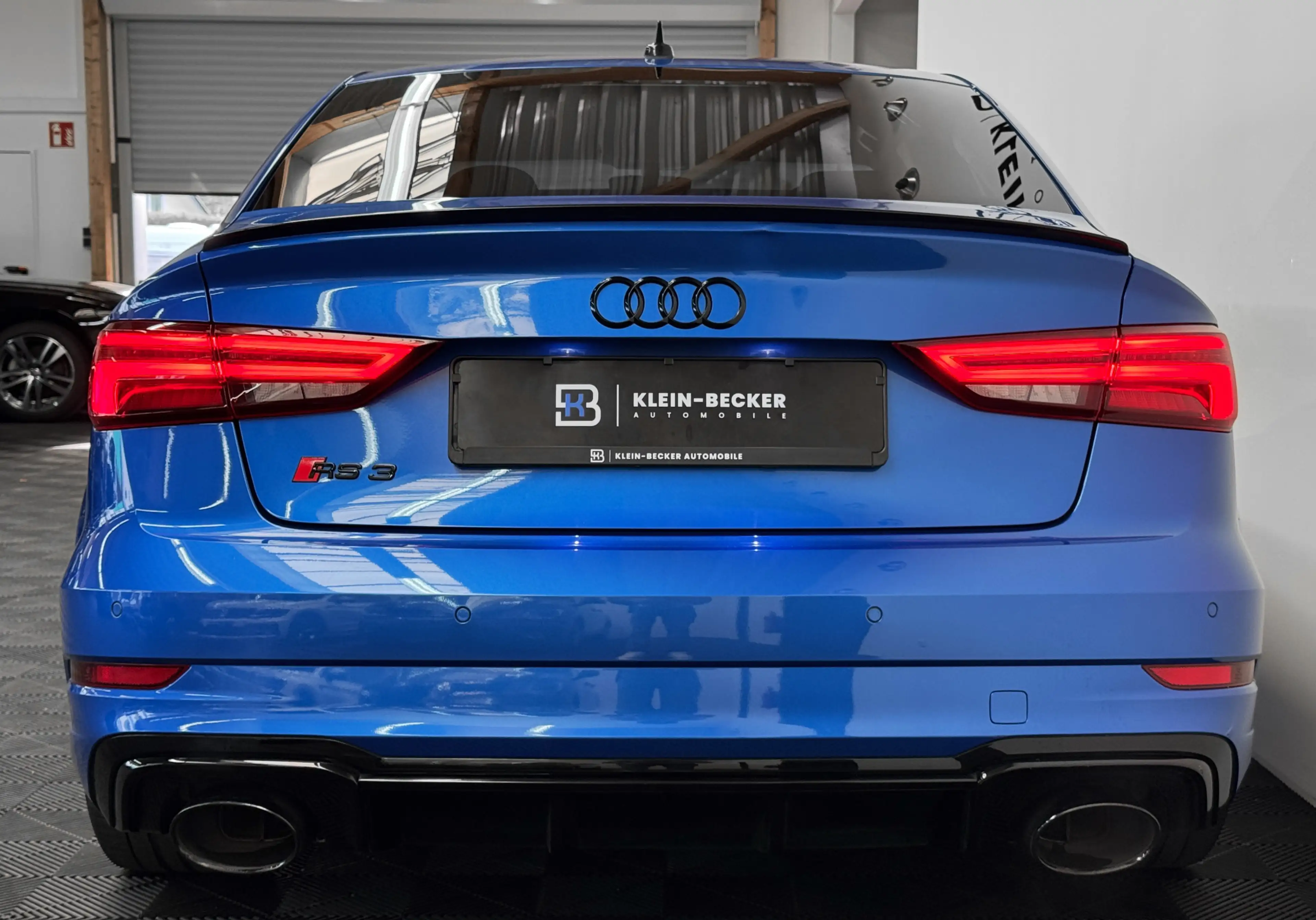 Audi RS3 Limousine q. *Virtual*Keyless*Schwarz-Optik* — photo 8
