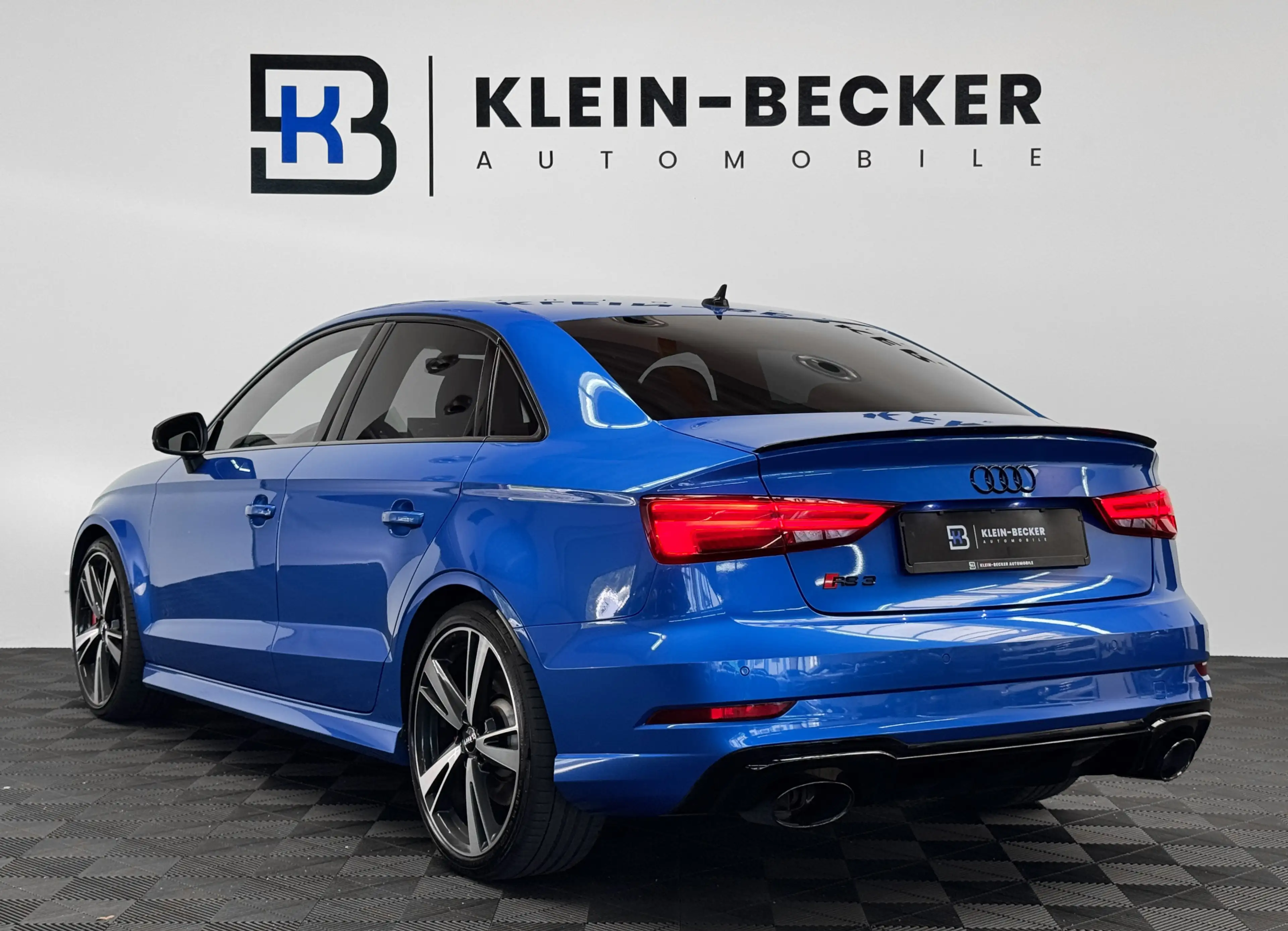 Audi RS3 Limousine q. *Virtual*Keyless*Schwarz-Optik* — photo 13