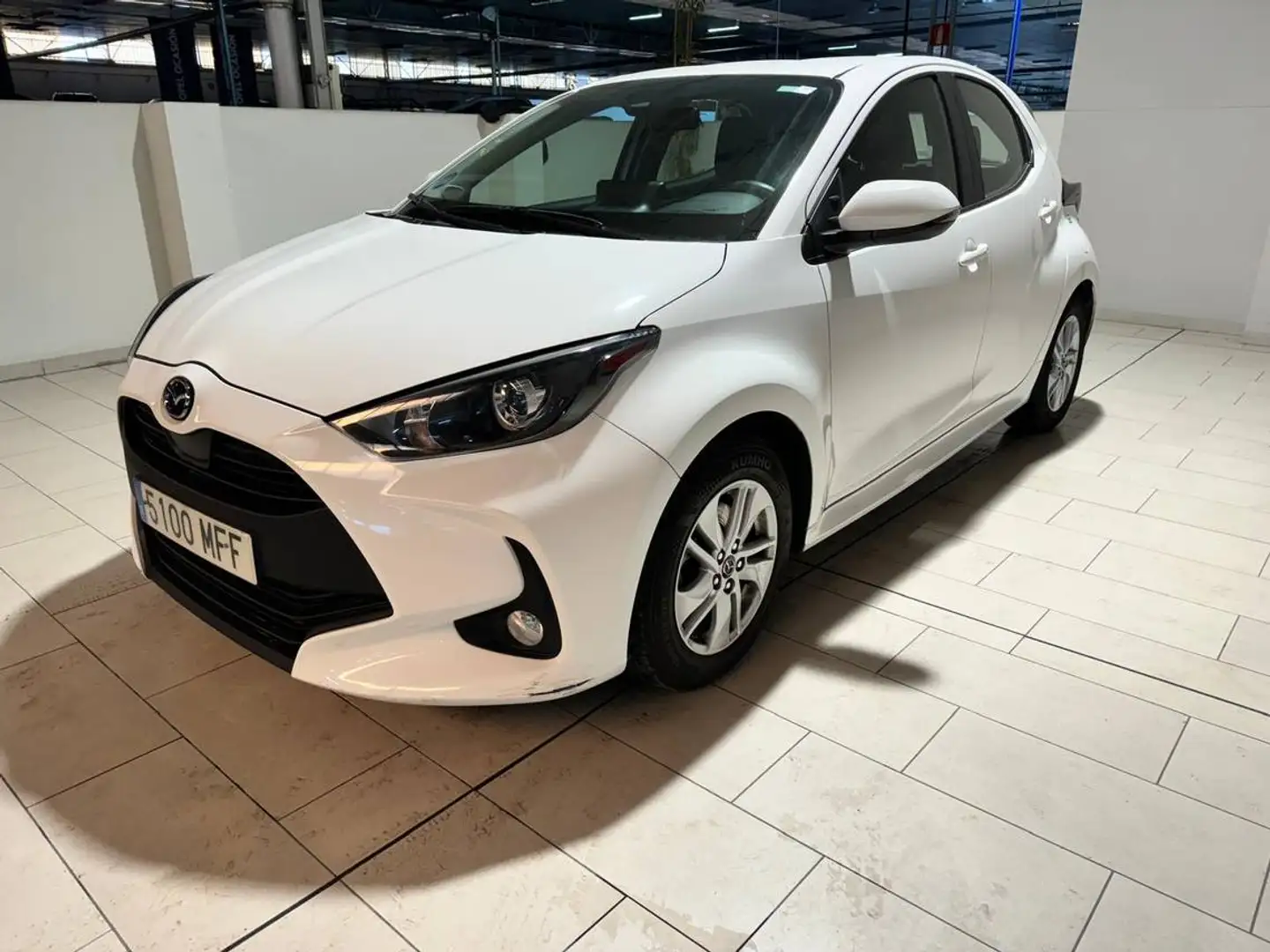 Mazda 2 Hybrid 1.5 Agile CVT 85kW Blanc - 2