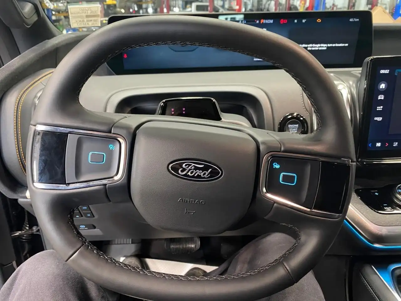 Ford Expedition снимка Ford Expedition