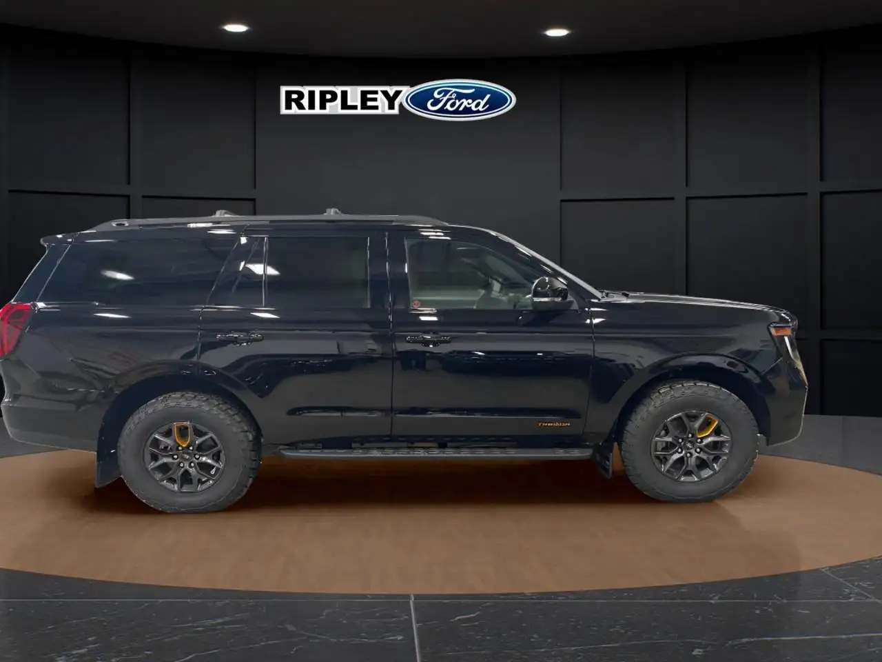 Ford Expedition снимка Ford Expedition