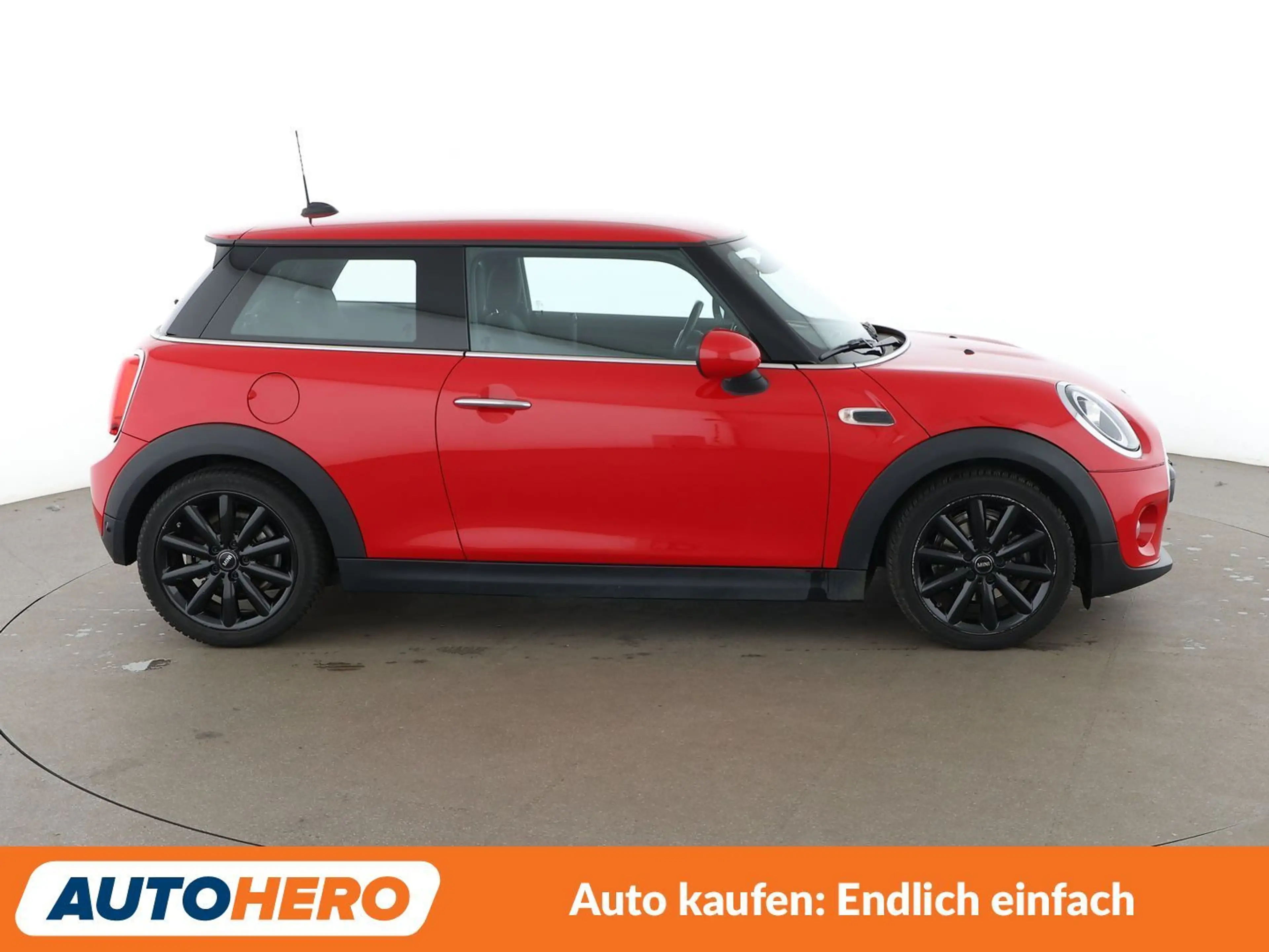 MINI One One — photo 7