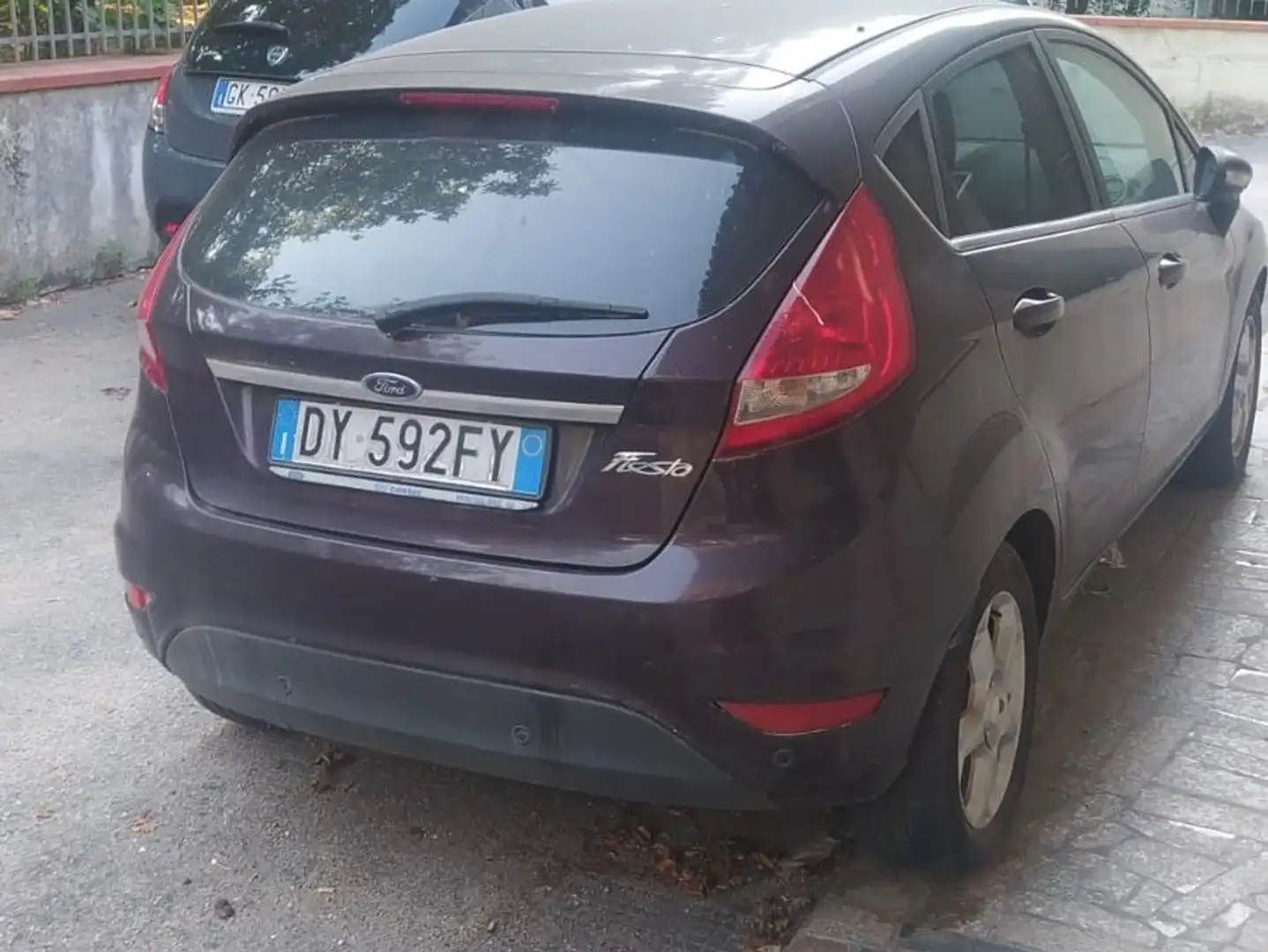 Ford Fiesta 5p 1.4 16v + Gpl c/esp E5 Lilla - 2