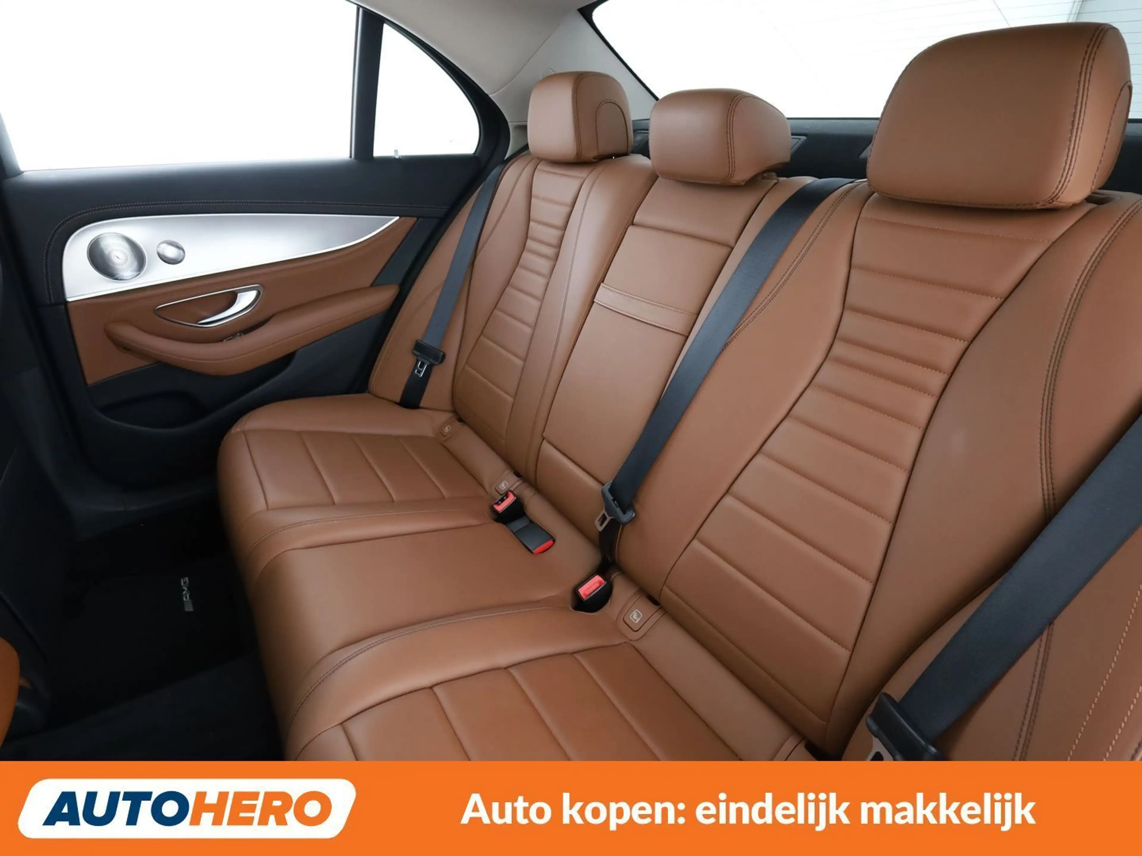 Mercedes-Benz E 250 E 250 AMG Line — photo 14