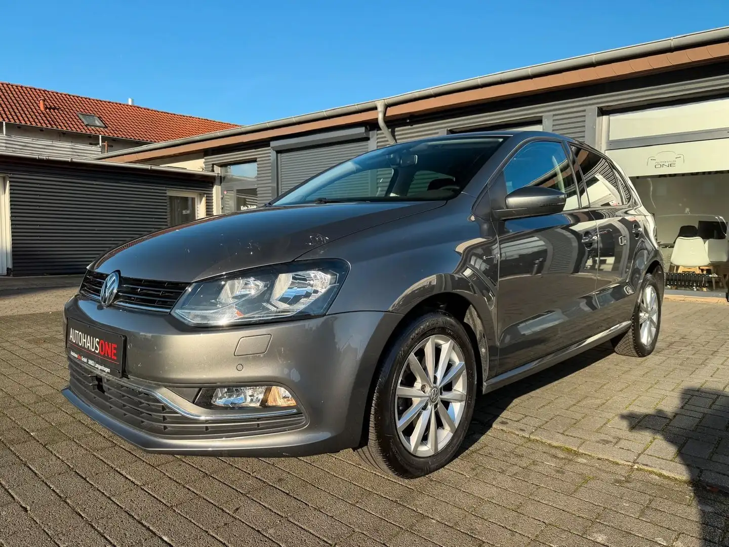 Volkswagen Polo V Lounge Automatik KLIMAAUTOMATIK/SHZ/1HAND Gris - 2