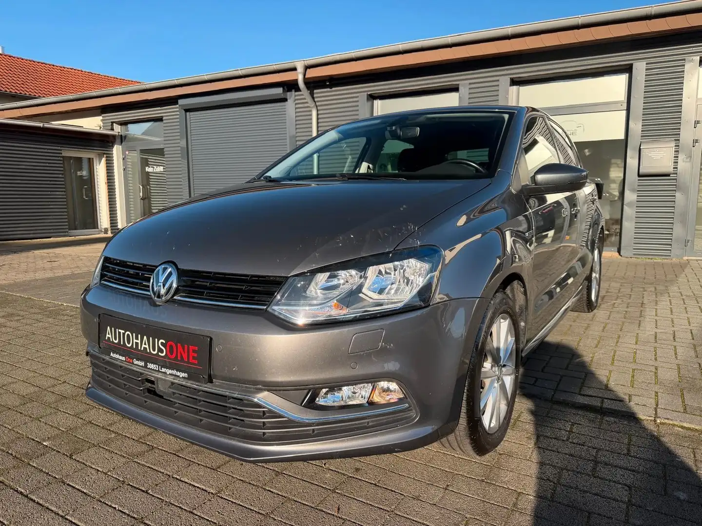 Volkswagen Polo V Lounge Automatik KLIMAAUTOMATIK/SHZ/1HAND Gris - 1