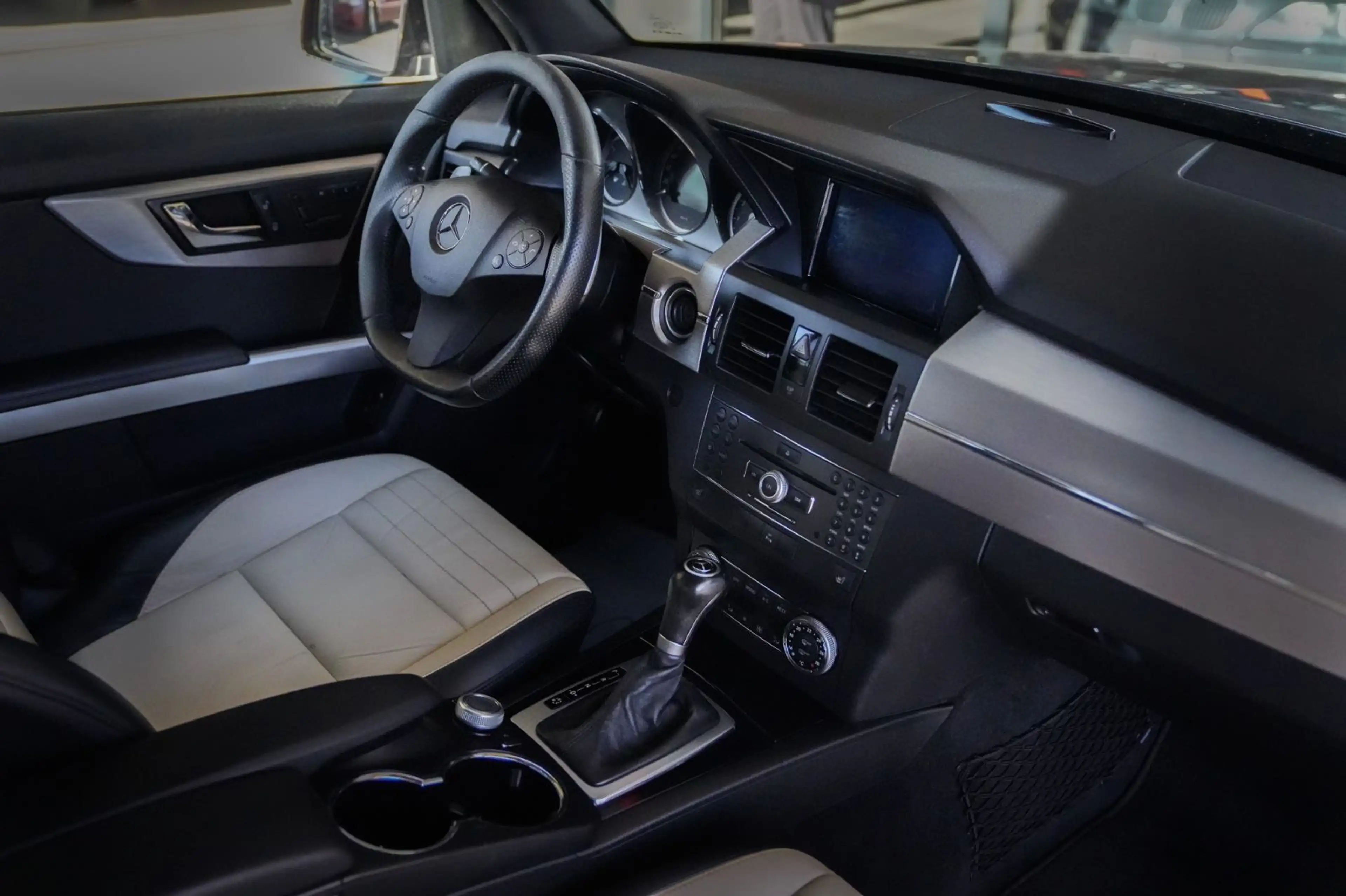 Mercedes-Benz GLK 350 Edition 1 *Temp./SHZ/Klimaaut./AHK* — photo 6