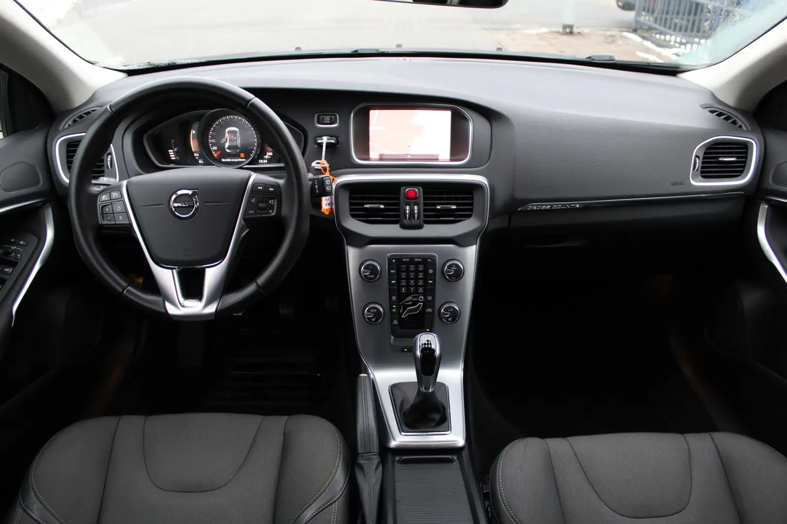 Volvo V40 Cross Country 2.0 T3 153Pk Summum | Camera | Trekhaak | Dealer o Noir - 2