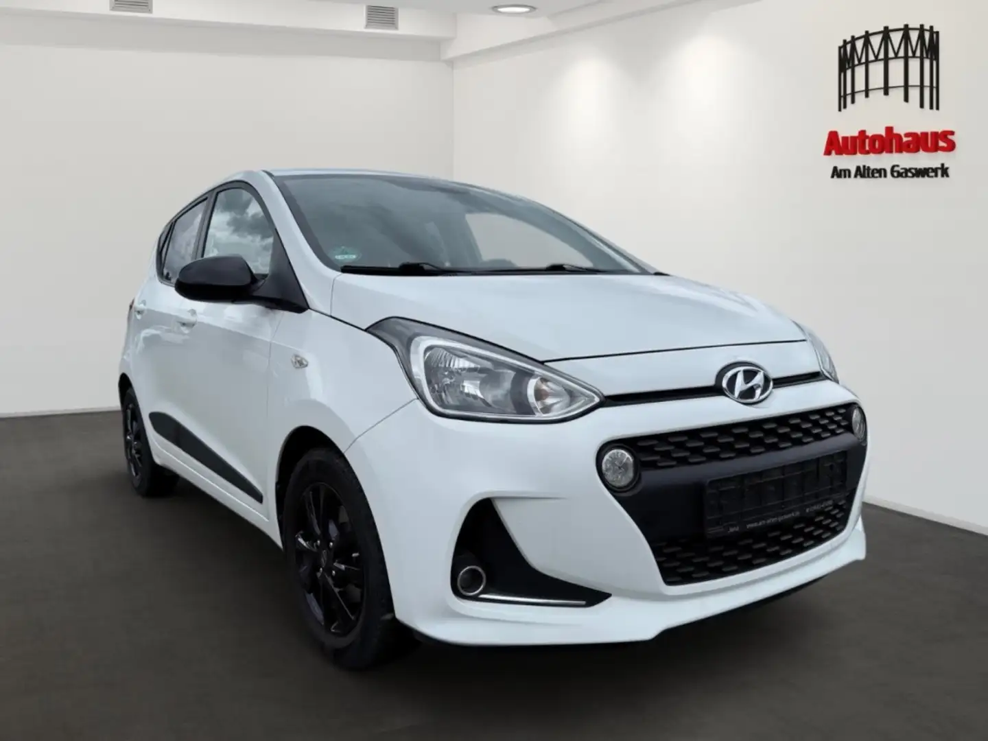 Hyundai i10 YES! 1.2 KLIMA+SITZHEIZUNG+BLUETOOTH+LENKRADHZG Fehér - 2