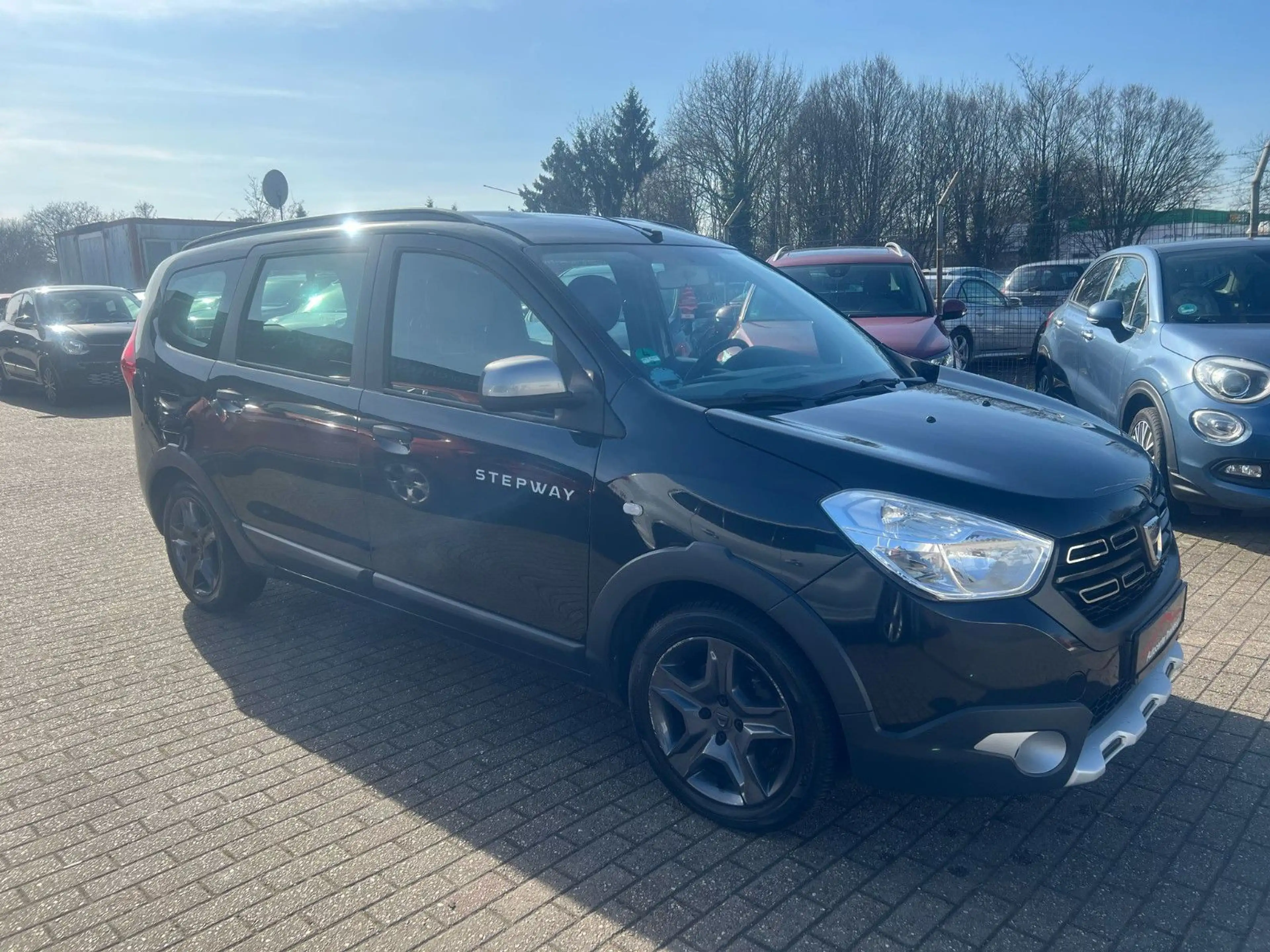 Dacia Lodgy Stepway Celebration Navi Allu Tüv — photo 3