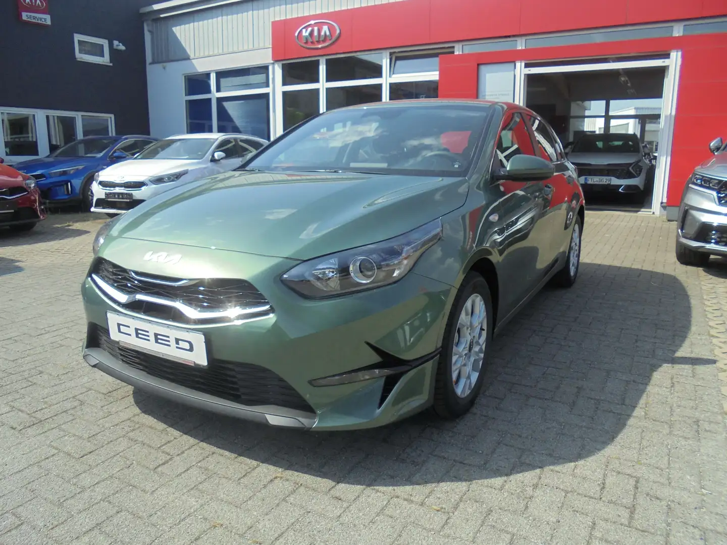 Kia Ceed / cee'd 1.0 T-GDI Vision 6MT 100 PS Grün - 2