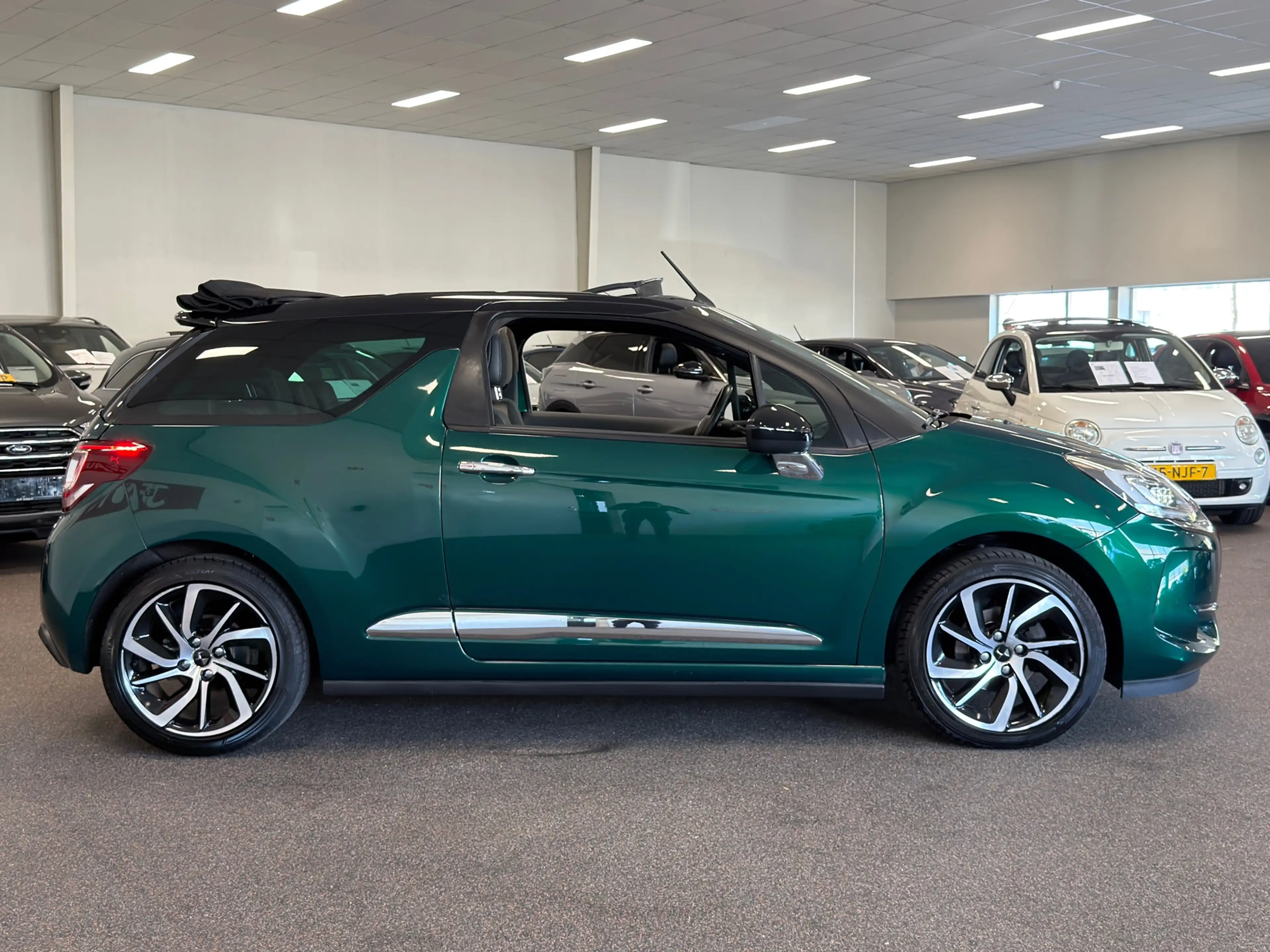 DS Automobiles DS 3 Cabrio 1.2 PureTech Shine| NAVIGATIE, CAMERA, CRUI — photo 6