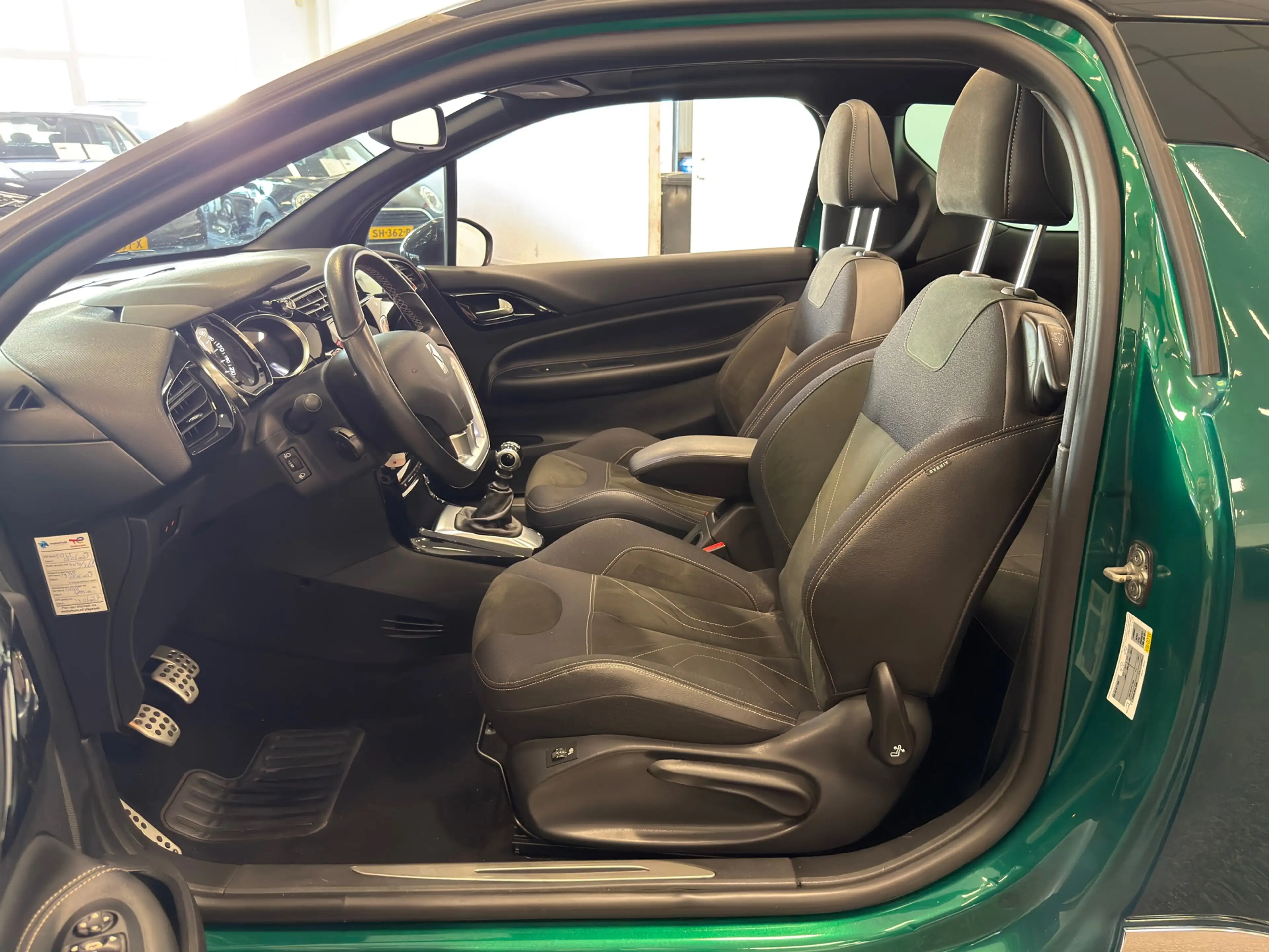 DS Automobiles DS 3 Cabrio 1.2 PureTech Shine| NAVIGATIE, CAMERA, CRUI — photo 11