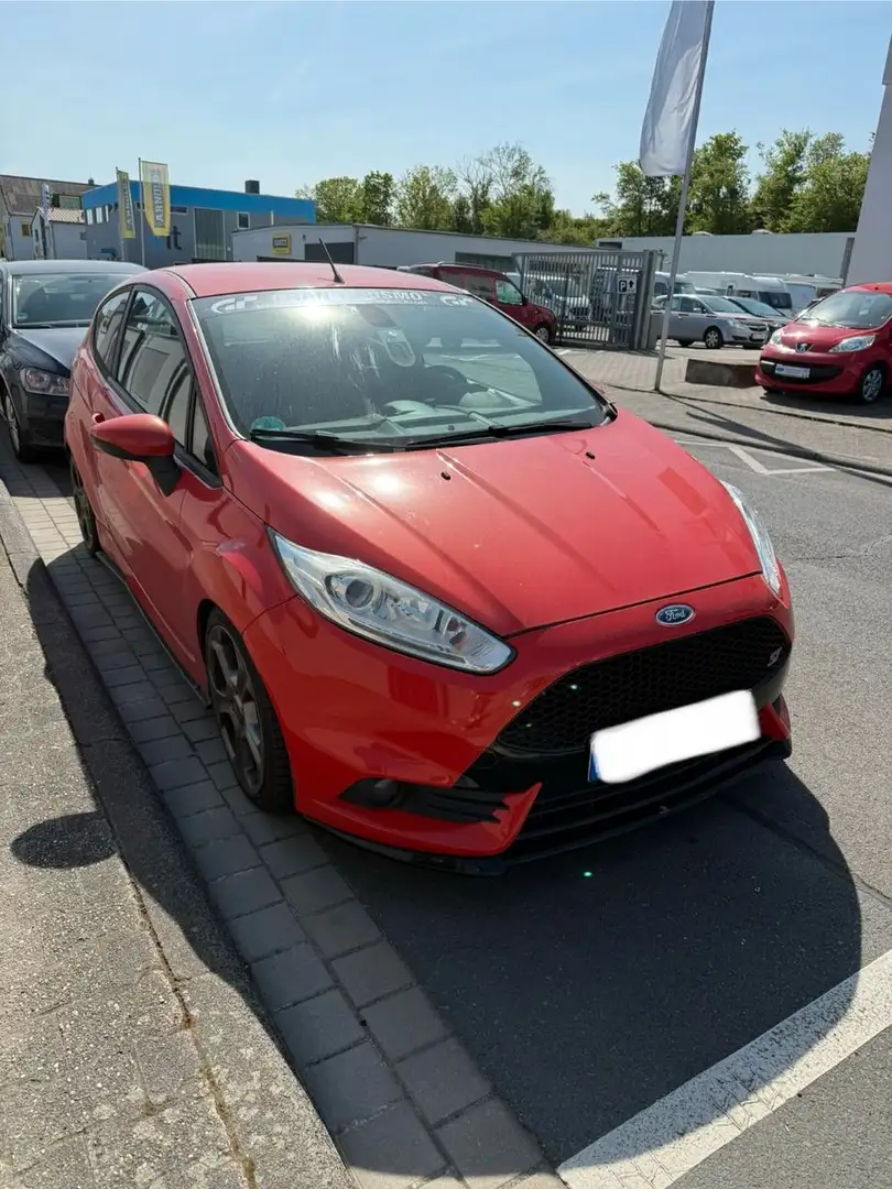 Ford Fiesta ST Umbau Rojo - 1