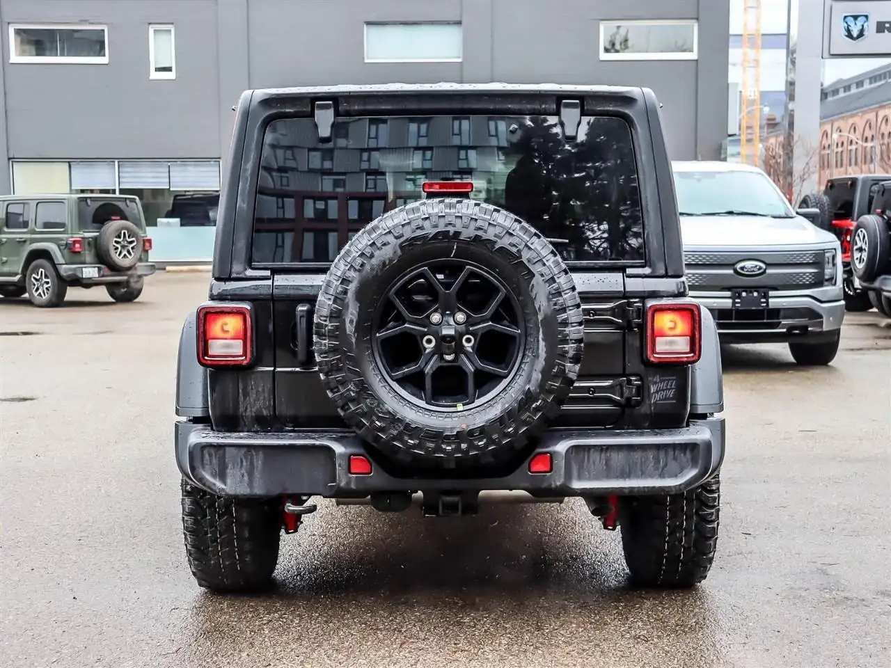 Jeep Wrangler снимка Jeep Wrangler