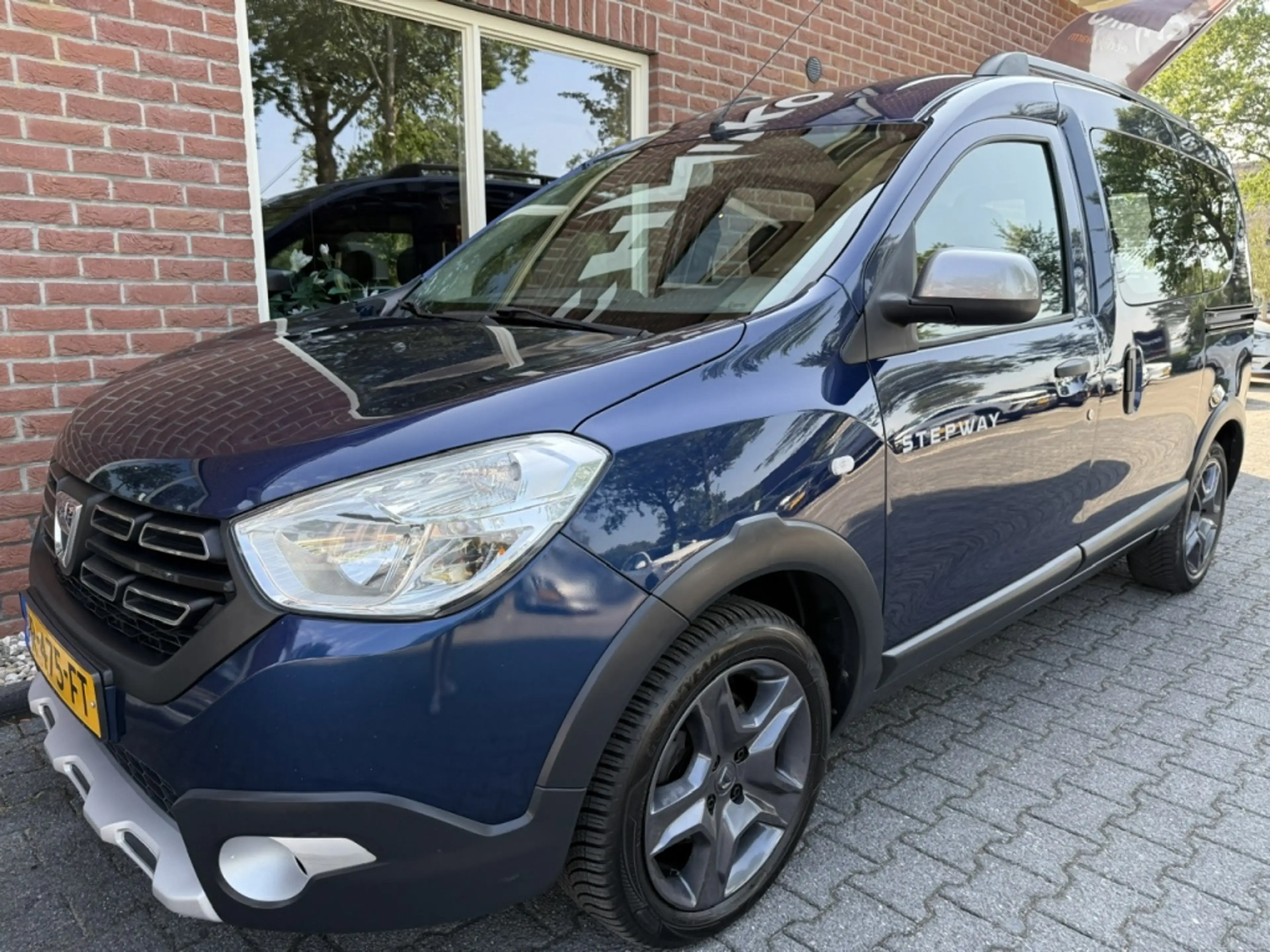 Dacia Dokker 1.2 TCe S&S Ambiance NIEUWE APK / RIJDT GOED / AIR — photo 12