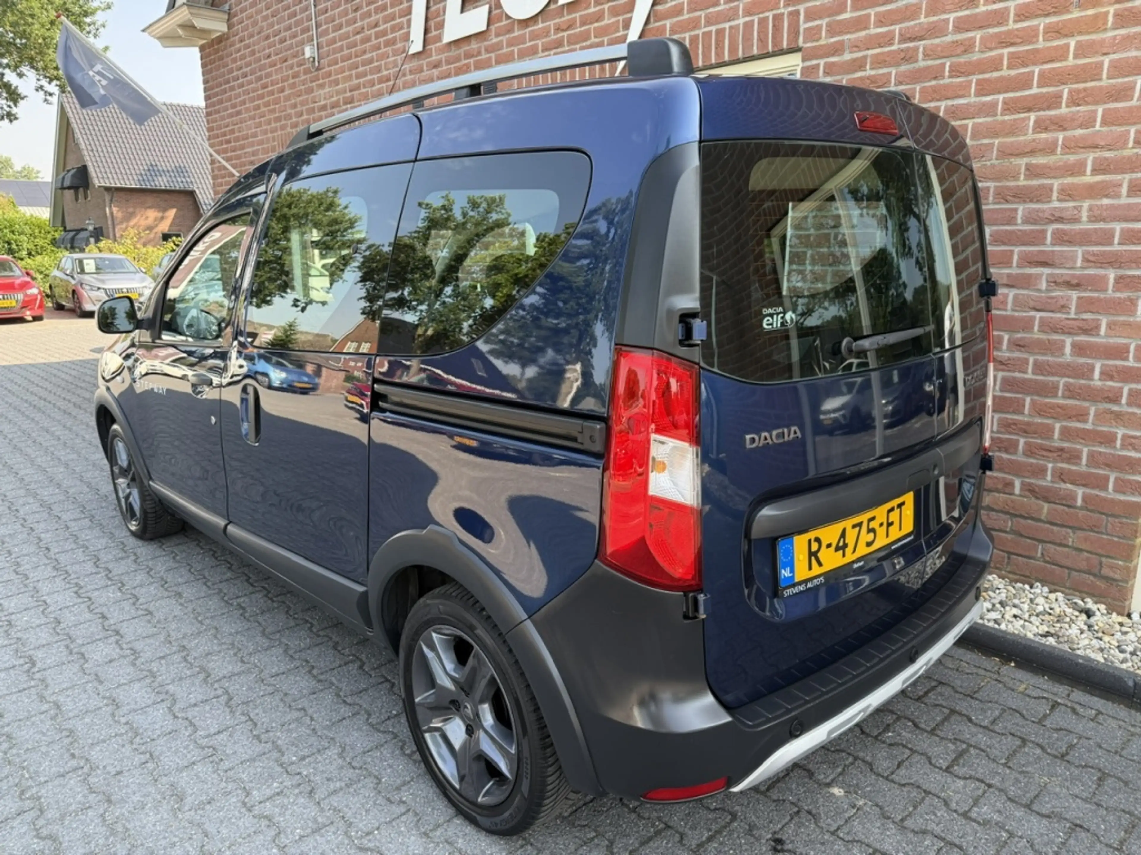 Dacia Dokker 1.2 TCe S&S Ambiance NIEUWE APK / RIJDT GOED / AIR — photo 11
