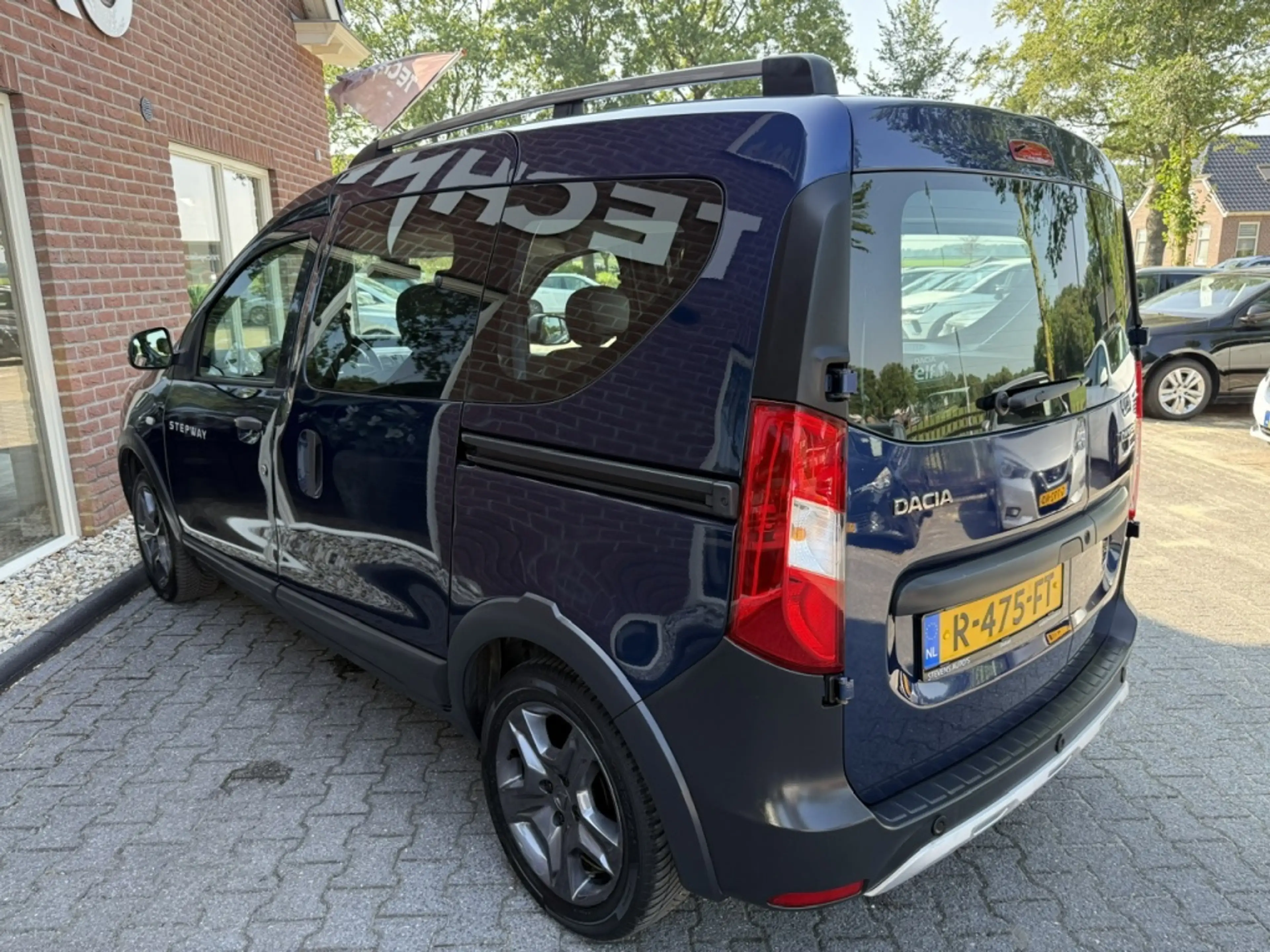 Dacia Dokker 1.2 TCe S&S Ambiance NIEUWE APK / RIJDT GOED / AIR — photo 33