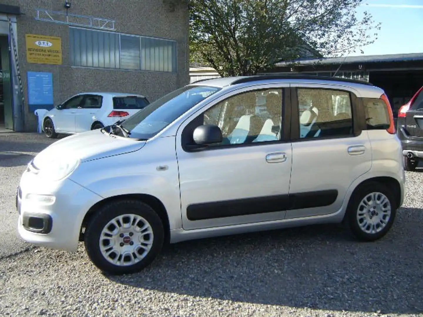 Fiat Panda Panda  1.2 Lounge 69cv 5 POSTI Argent - 2