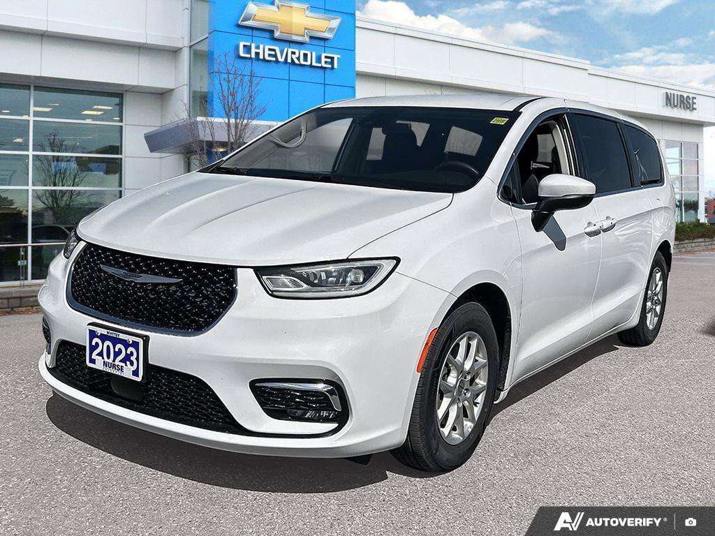 2023 Chrysler Pacifica Touring L
