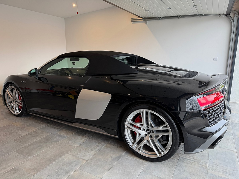 Audi R8 Spyder V10 performance quattro S-tronic — photo 9