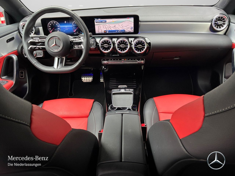 Mercedes-Benz CLA 200 AMG+NIGHT+360°+AHK+MULTIBEAM+TOTW+KEYLESS — photo 13