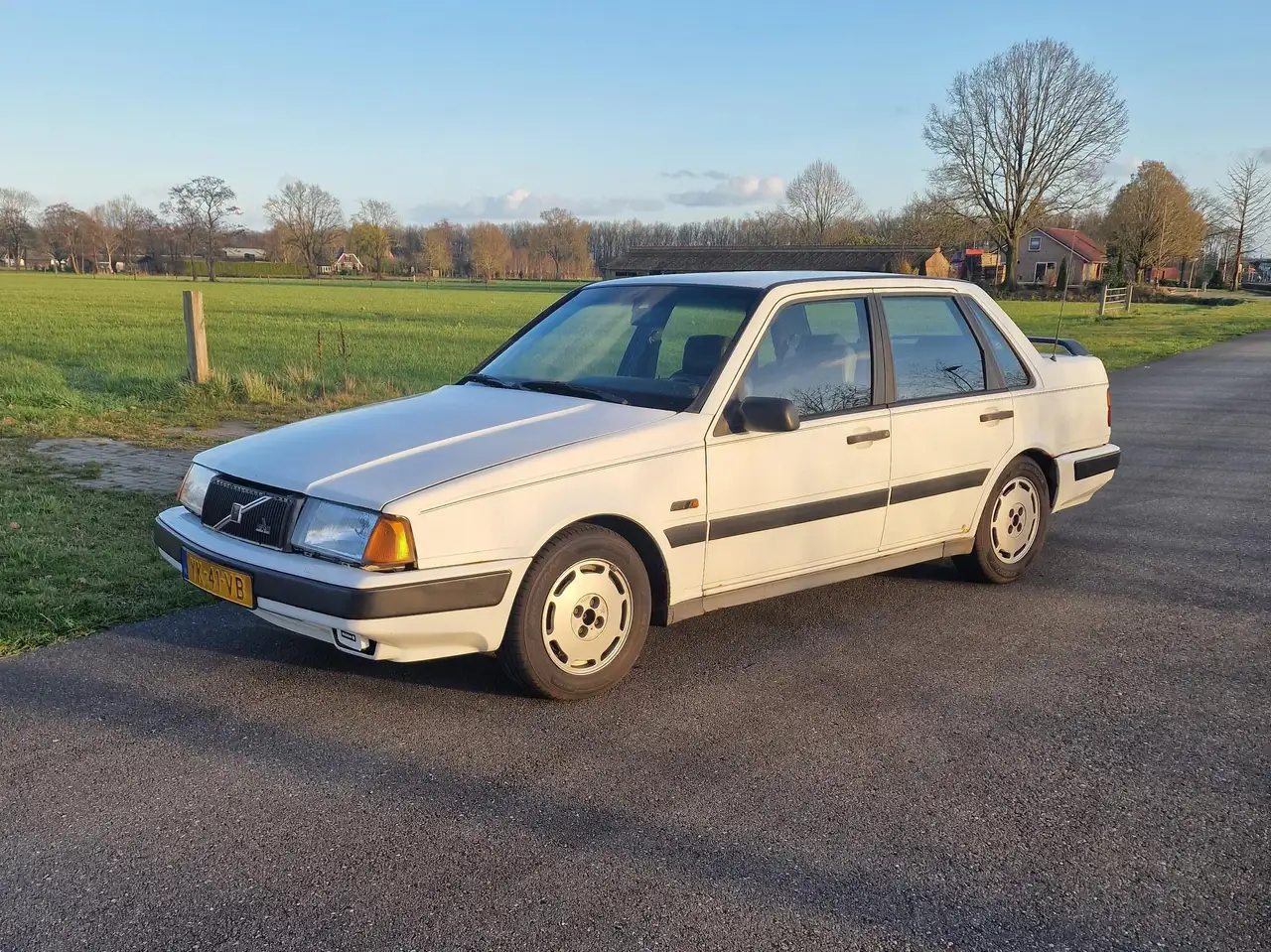 Volvo 460 1.7 Turbo, foto 4