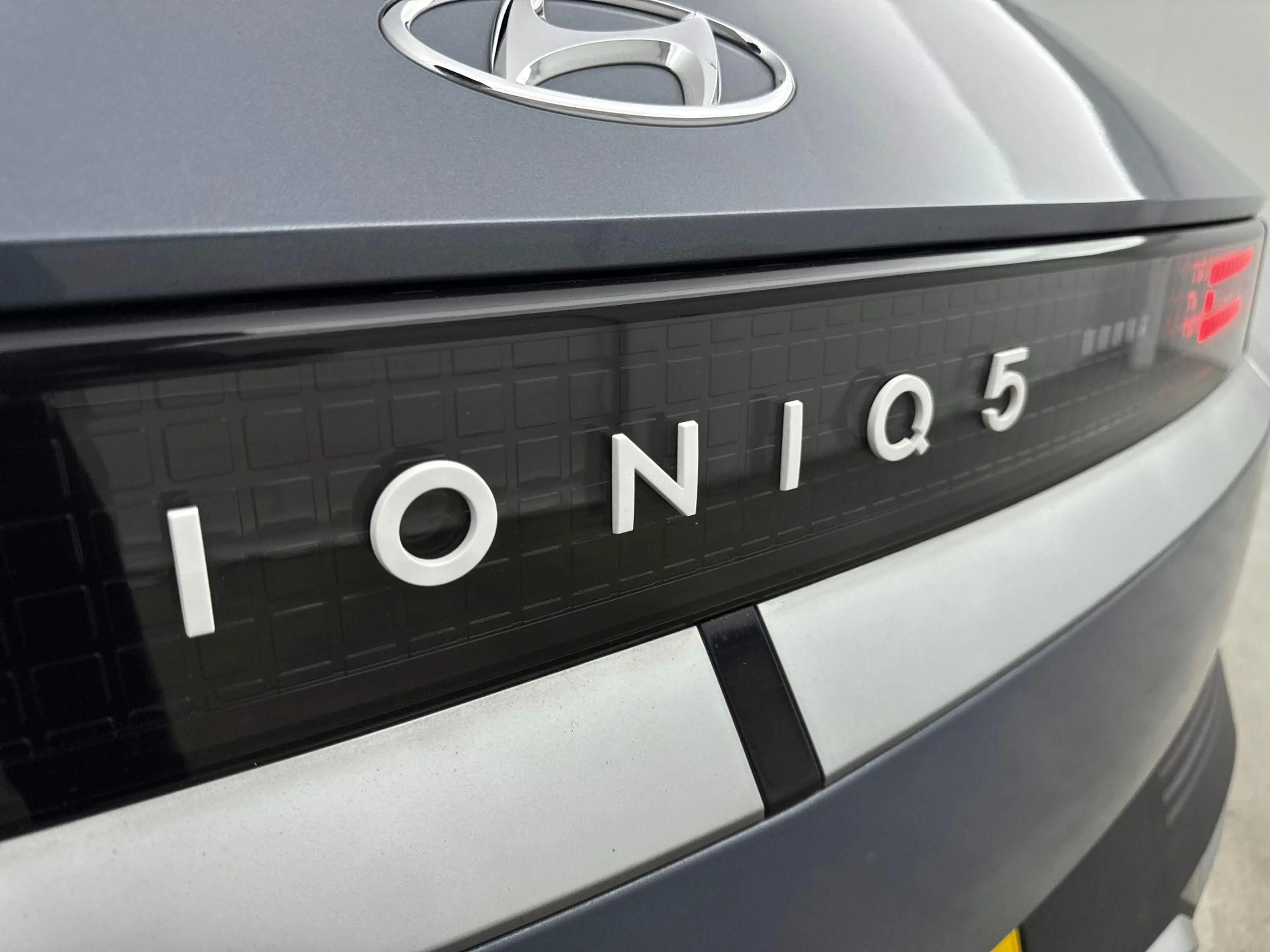 Hyundai IONIQ 5 Connect+ 73kWh | SoH 96% | 800V | All Season | Tre — photo 14