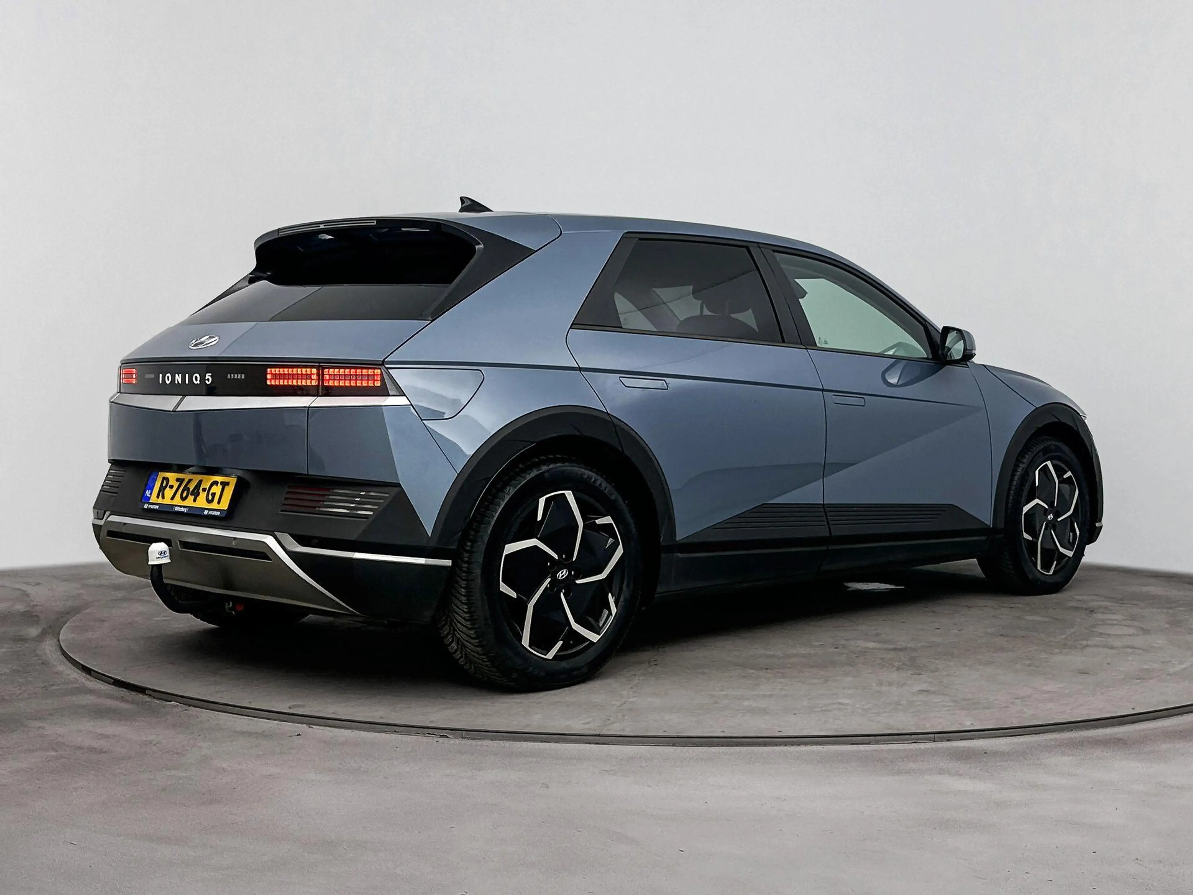 Hyundai IONIQ 5 Connect+ 73kWh | SoH 96% | 800V | All Season | Tre — photo 2