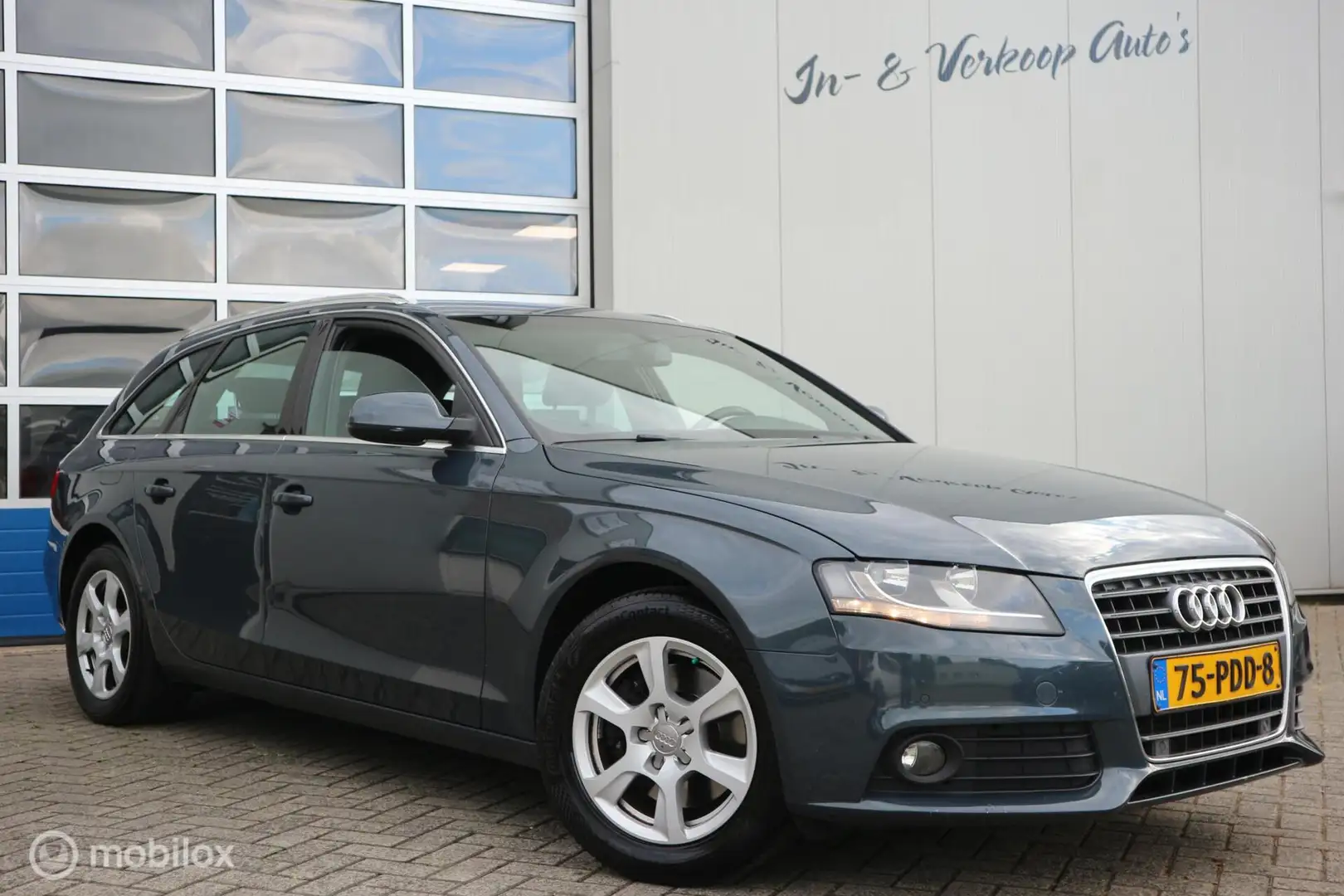 Audi A4 Avant 1.8 TFSI ECC/CRUISE-CONTROL/NAVIGATIE/TREKHA Grijs - 2