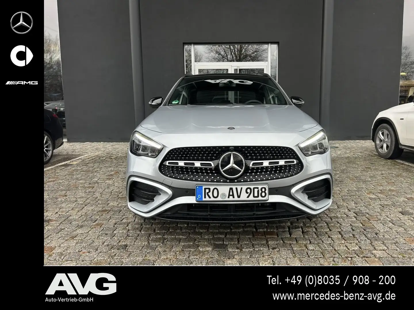 Mercedes-Benz GLA 200 GLA 200 AMG Special Edition Pano AHK LED 360° Silber - 2